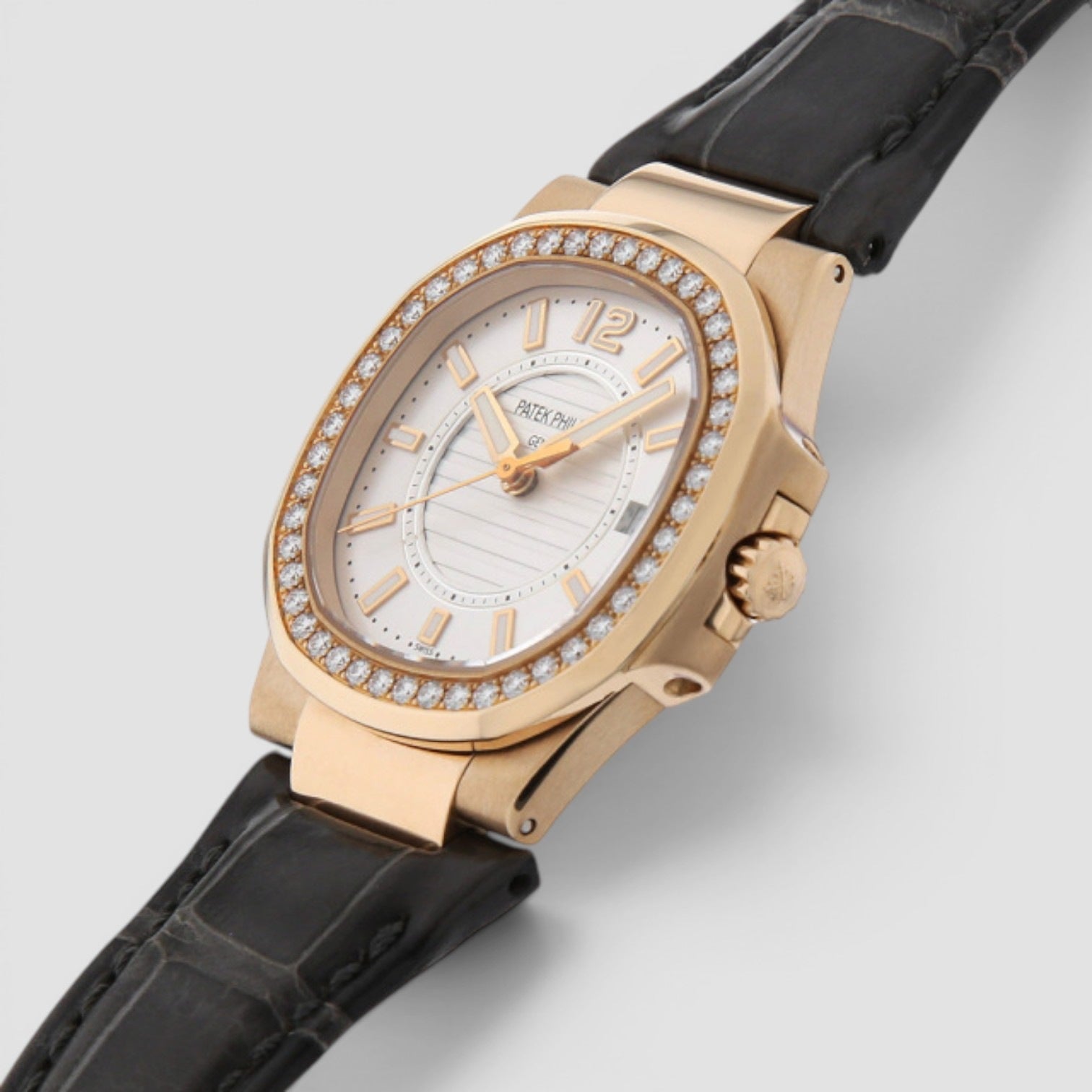 Nautilus Ladies 32mm Rose Gold Diamond Bezel