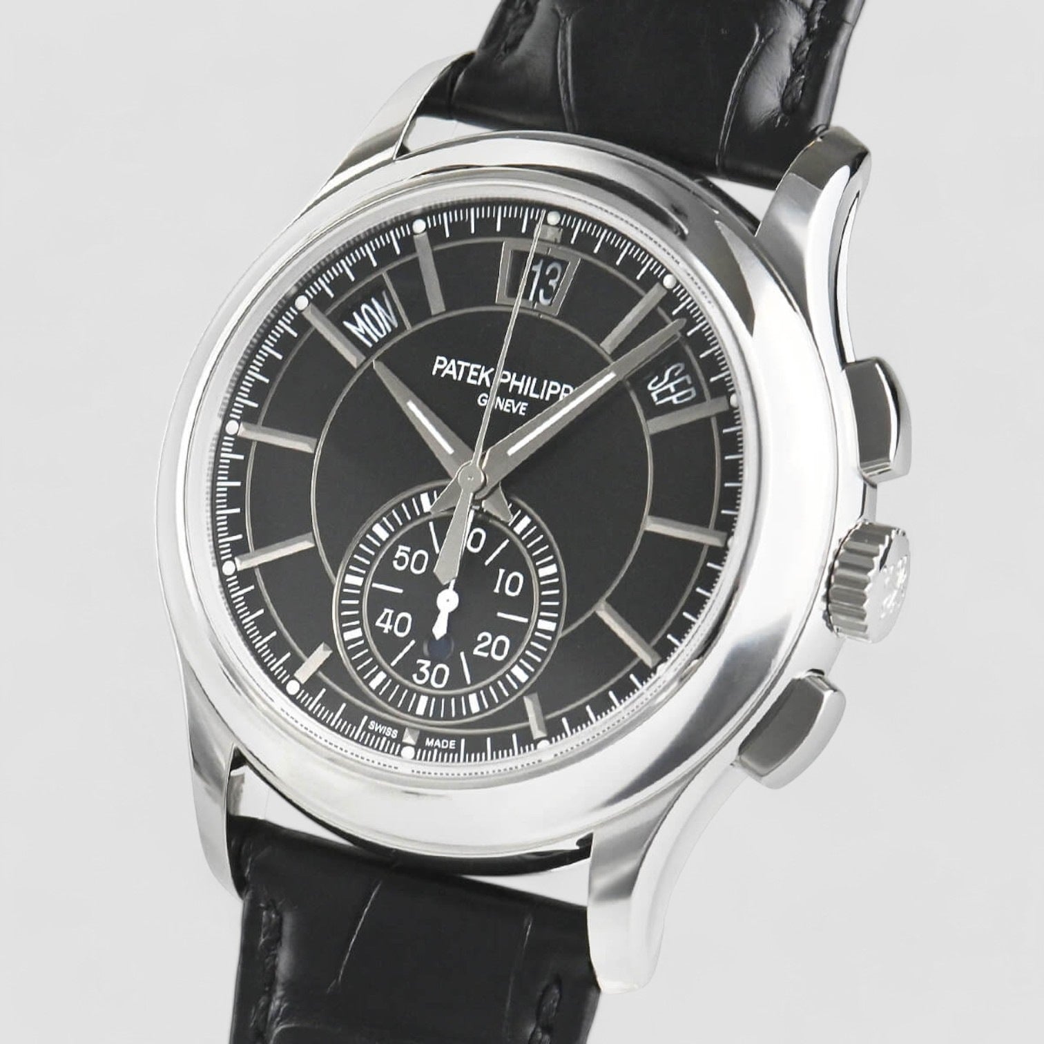 Chronograph Annual Calendar Platinum / Black Dial