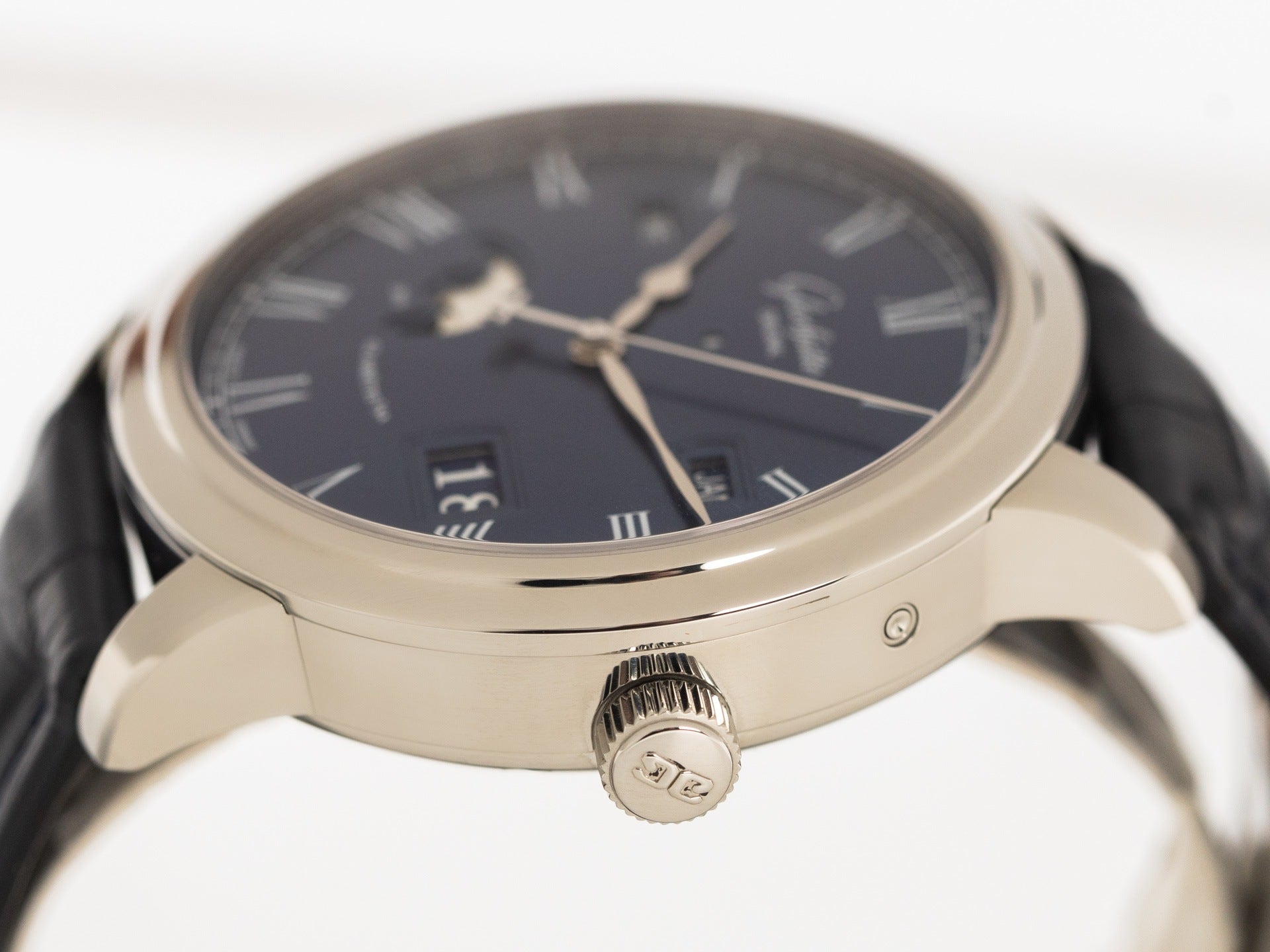 Senator Perpetual Calendar Stainless Steel / Blue / Alligator / Folding