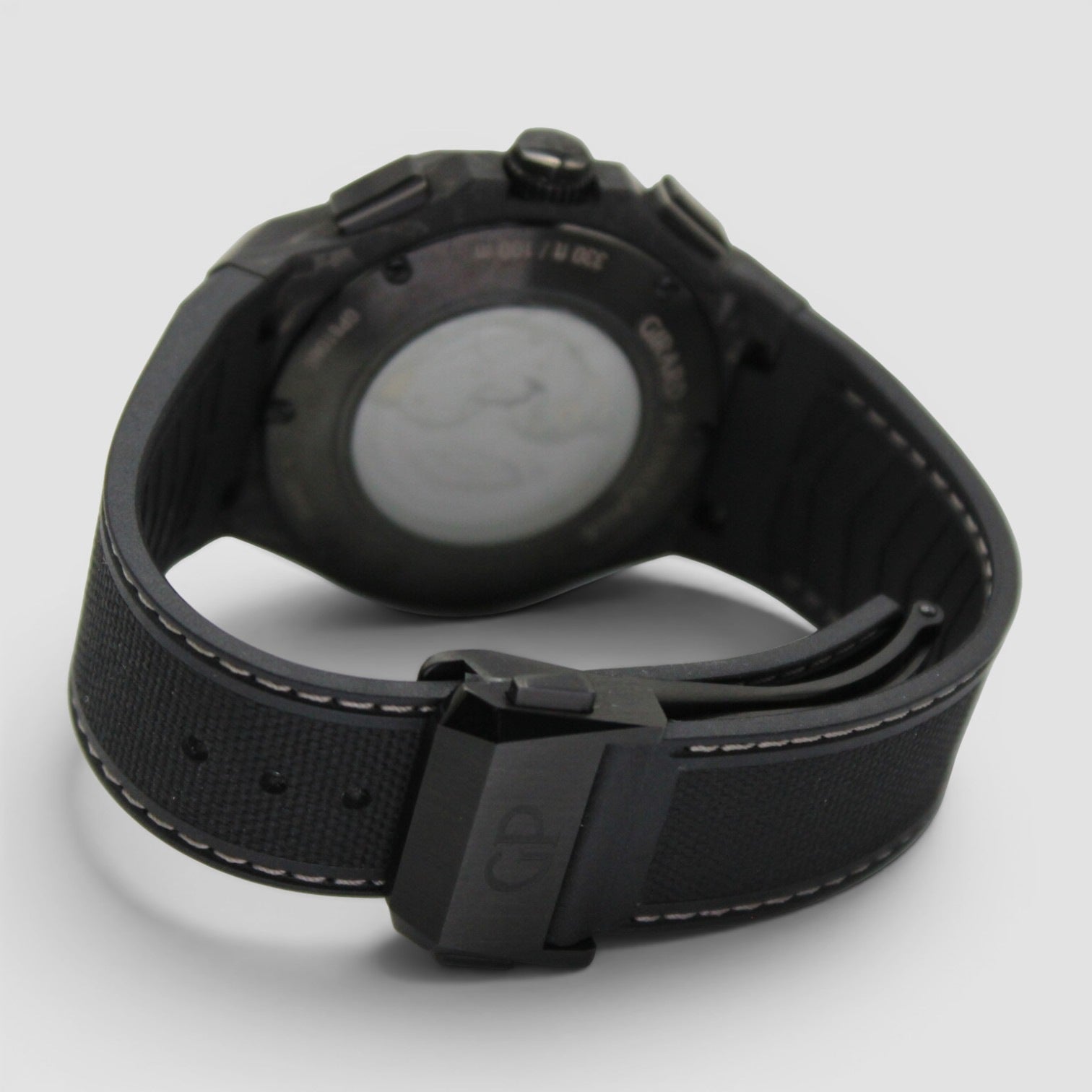 Laureato Absolute 8Tech Black 44mm Carbon & Titanium
