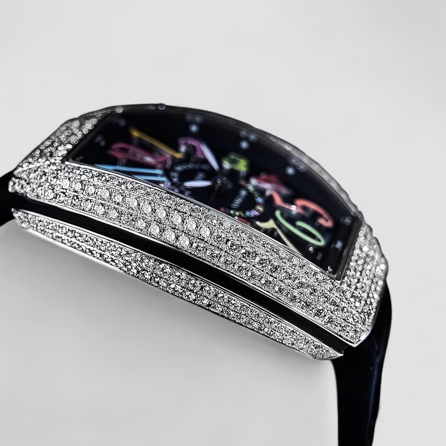 Vanguard Lady 32mm - Black "Color Dreams" Dial