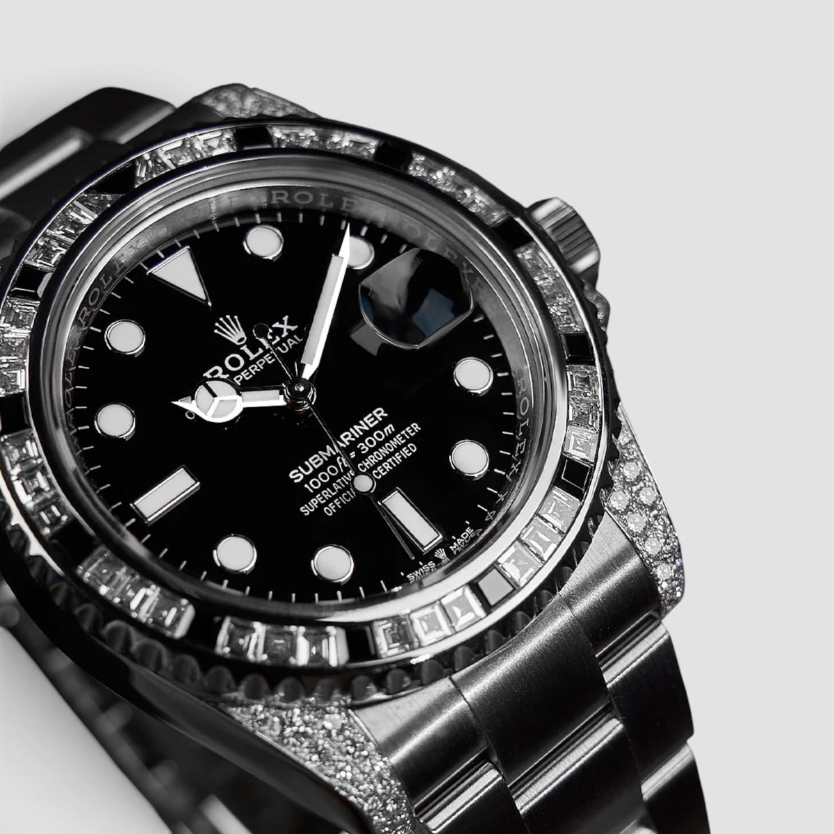 Submariner Date 41 Custom Diamond-Set Tuxedo Bezel