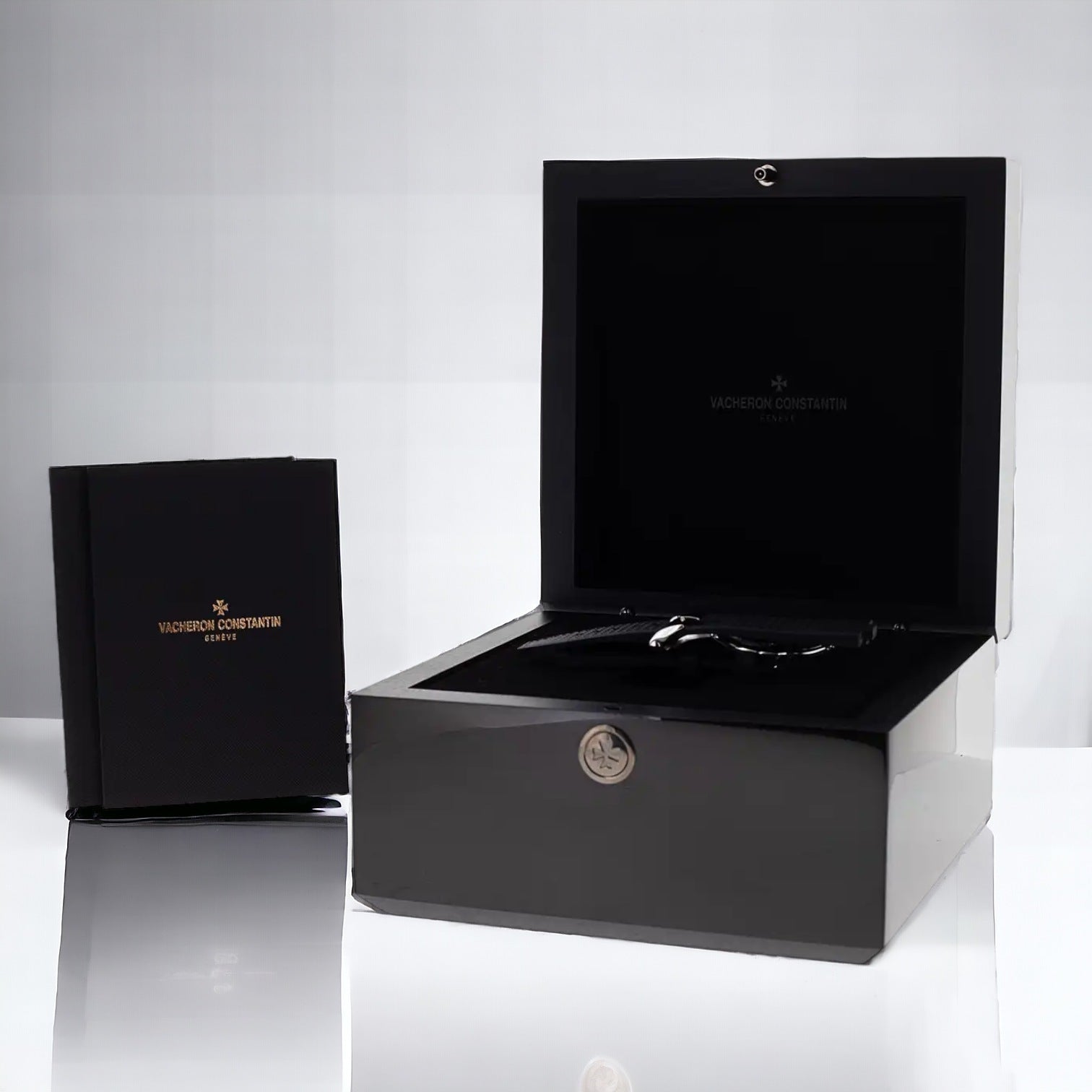Overseas 4500v Automatic 41mm Silver Dial
