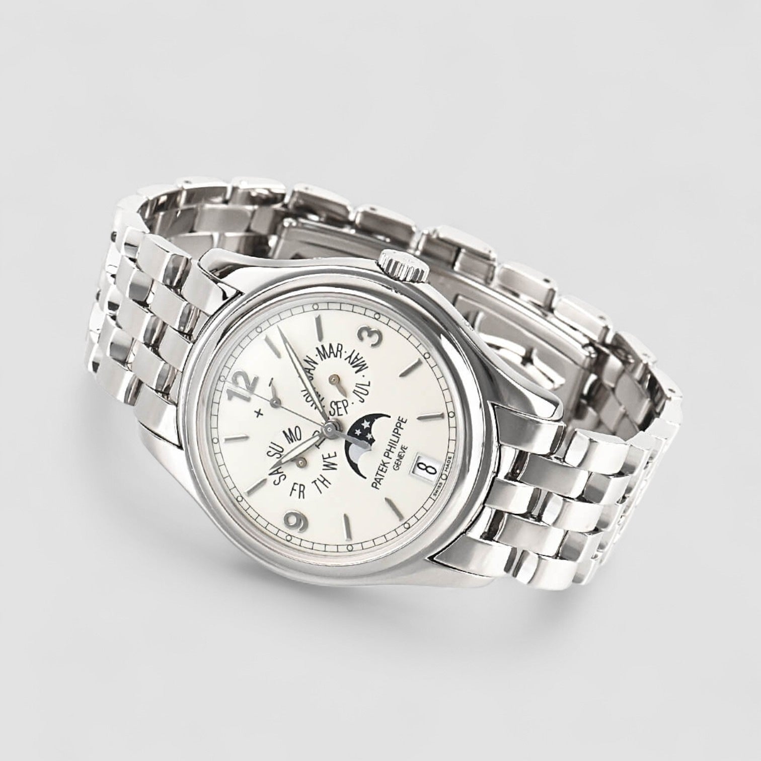 Annual Calendar 18k White Gold Porcelain Dial Bracelet