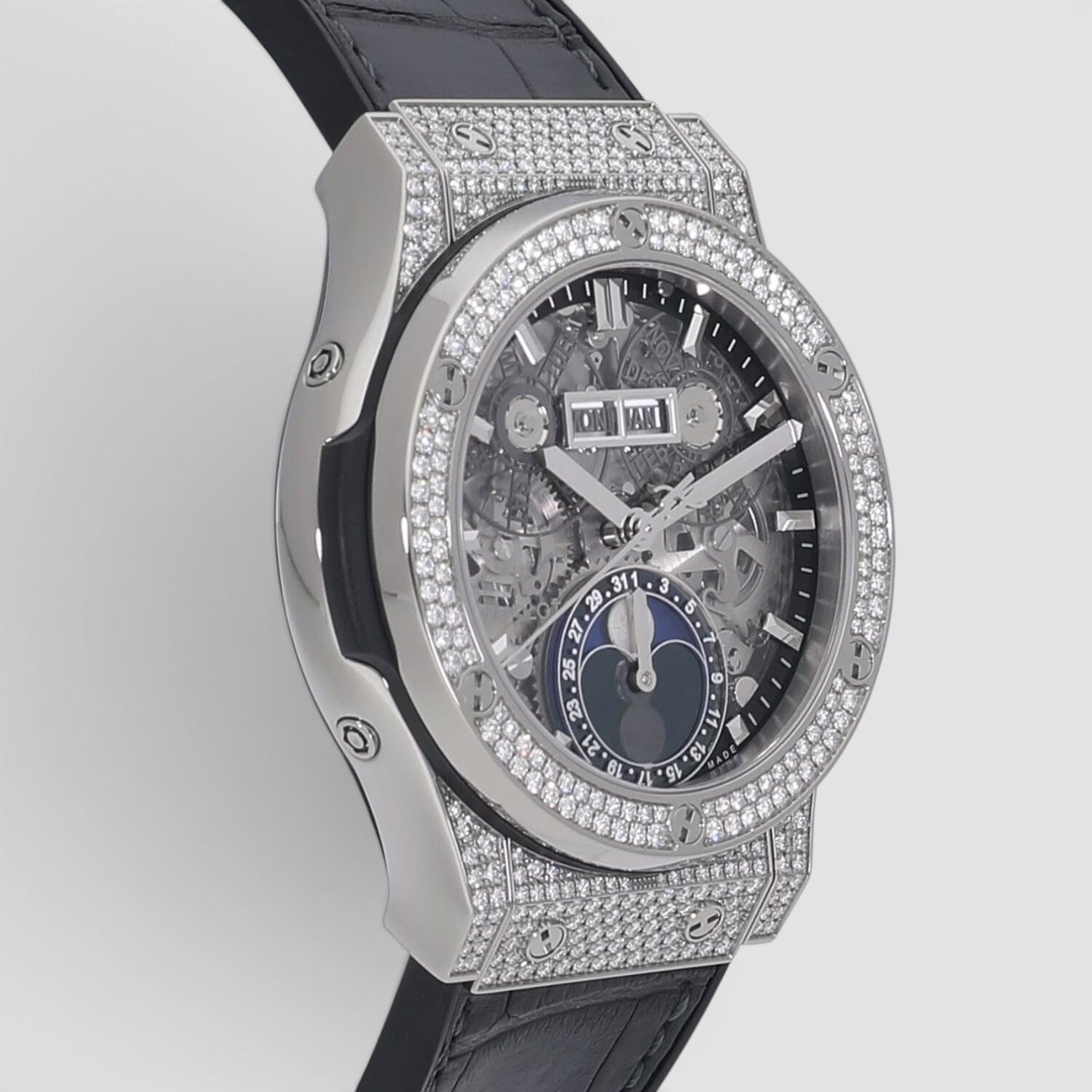 Classic Fusion 42mm Moonphase Pave