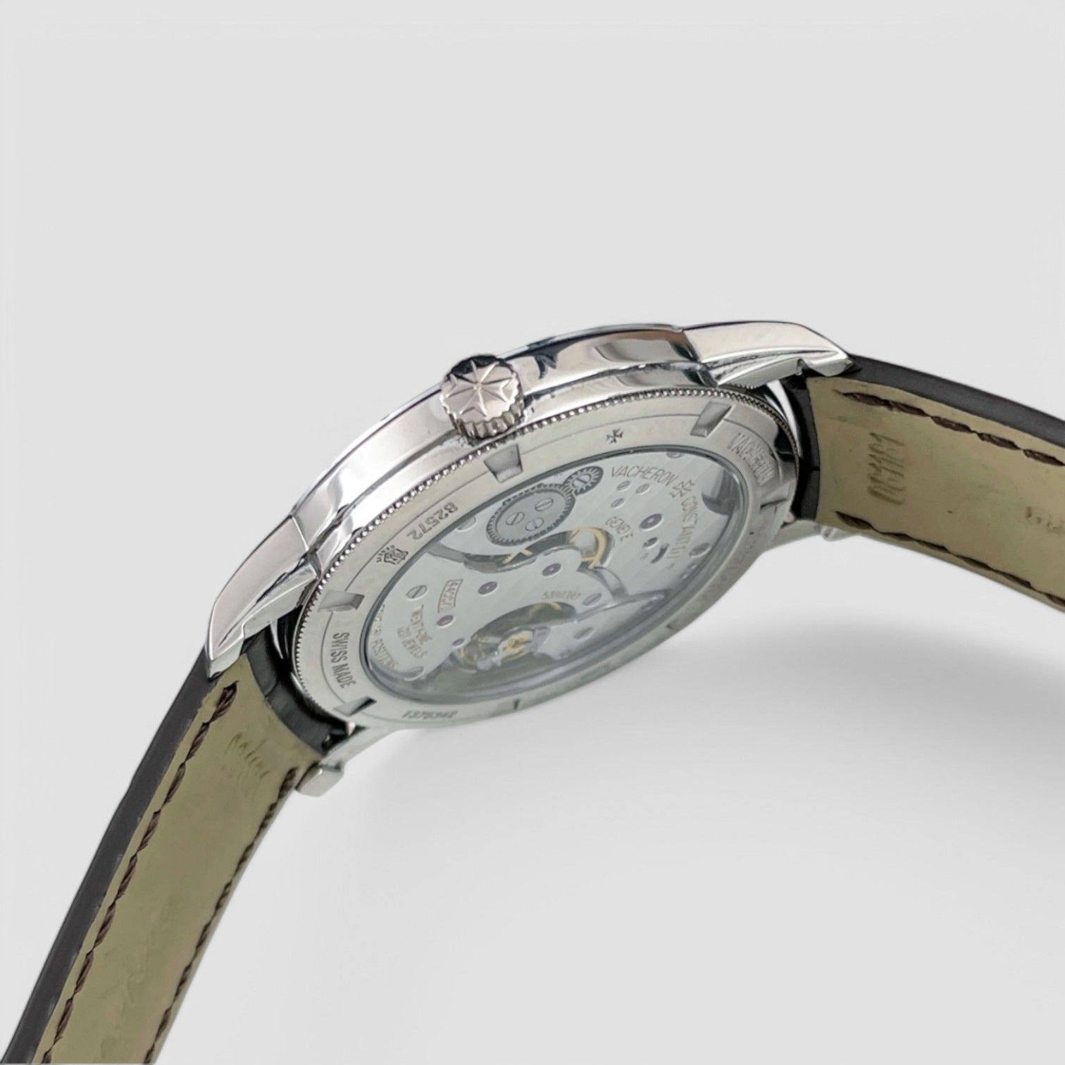 Traditionnelle Manual-Winding 18K White Gold Diamonds