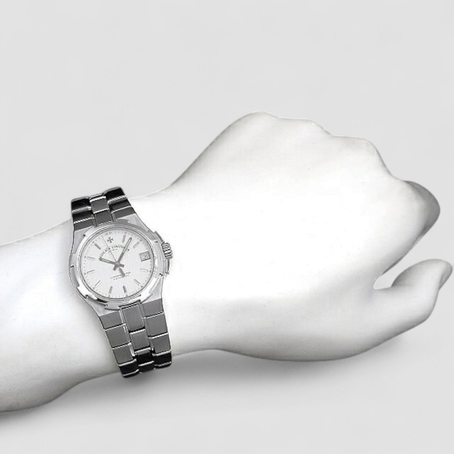 Overseas Automatic Sliver Dial