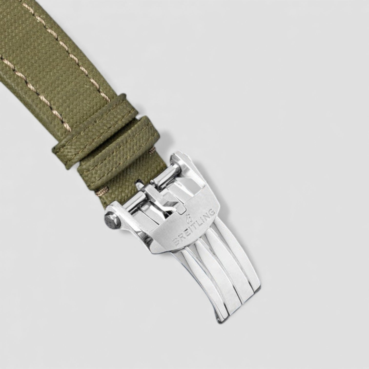 Aviator 8 B01 Chronograph 43 Curtiss Warhawk