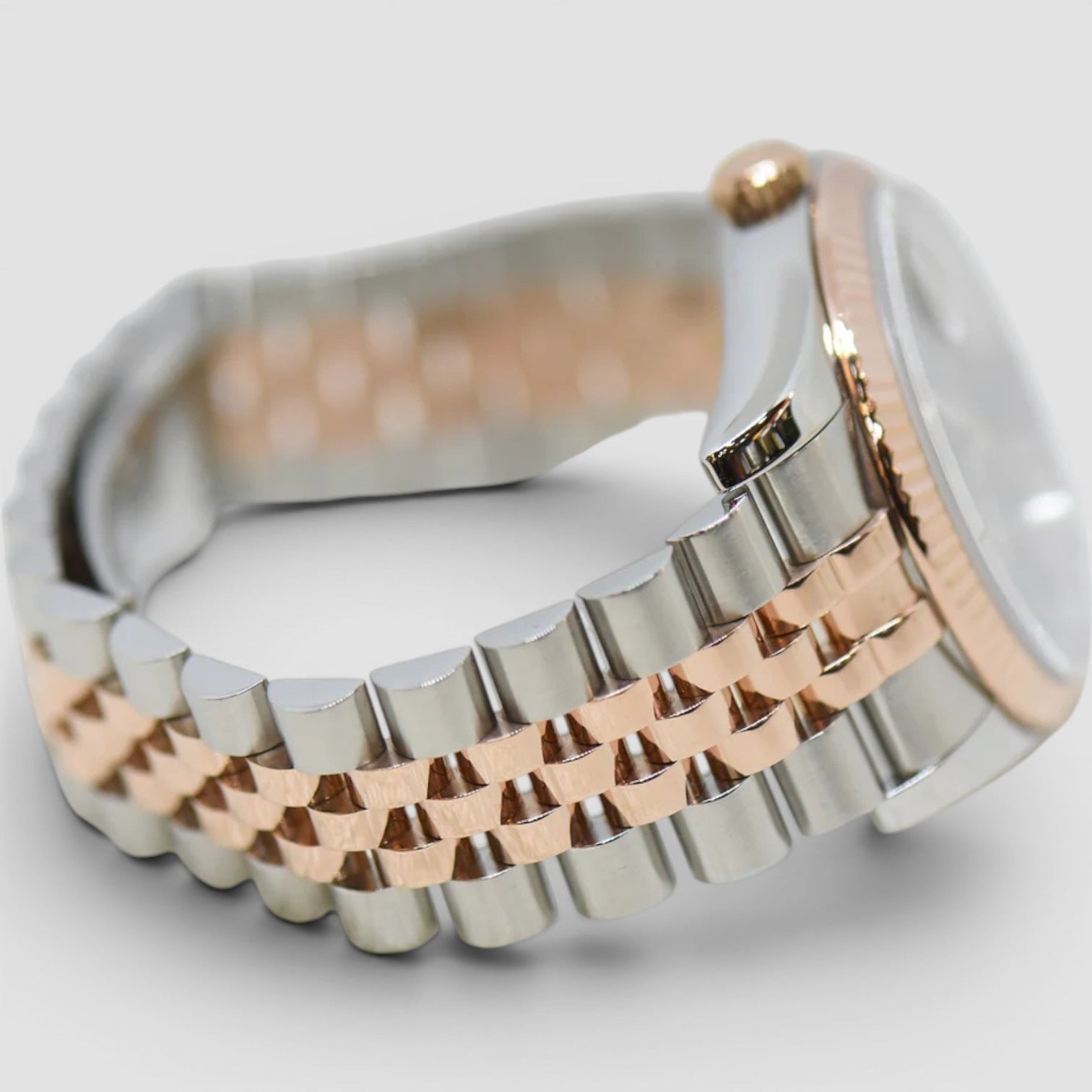 Datejust 36 Black Concentric Dial Rose Gold/Steel Jubilee