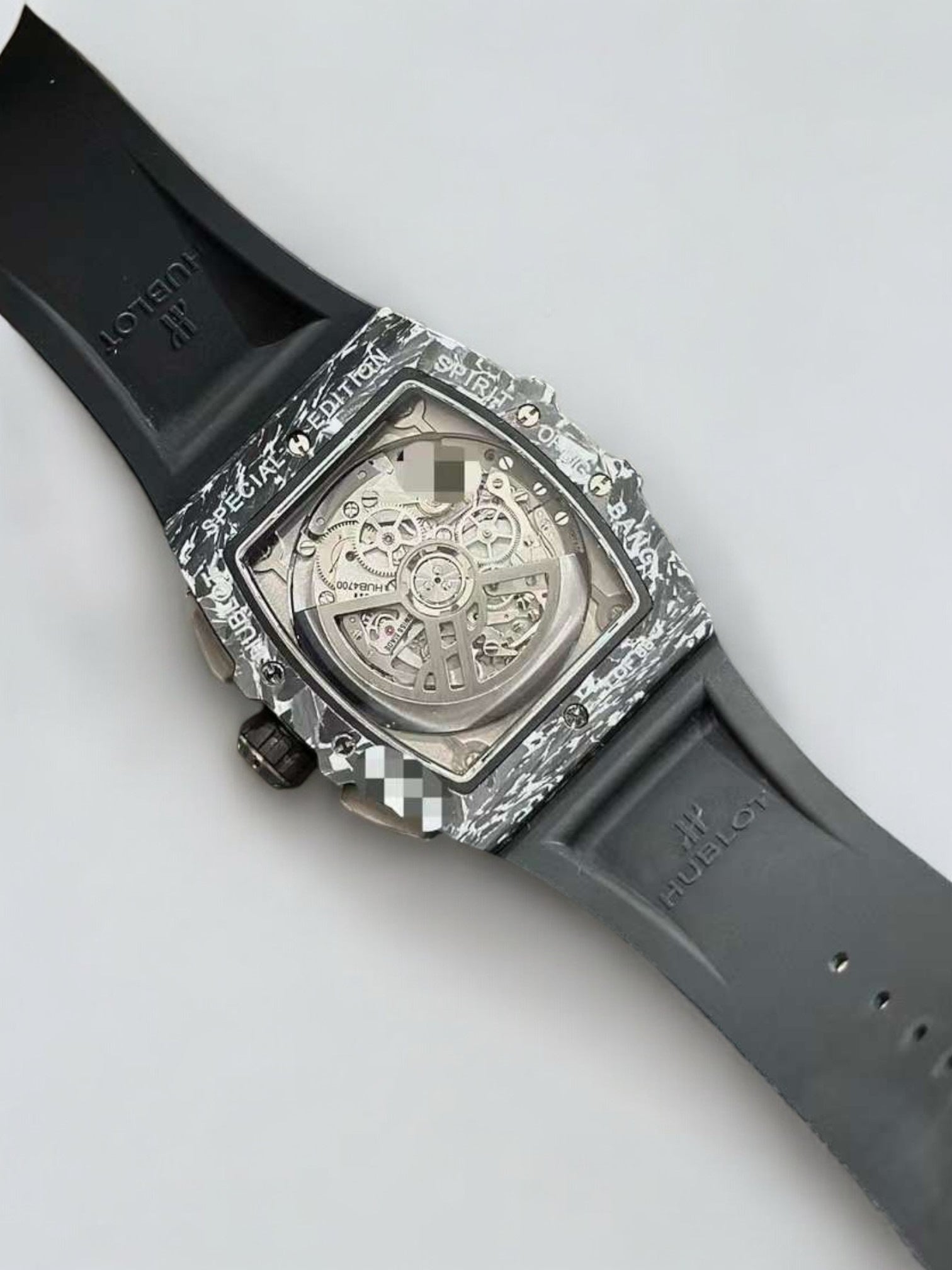 Spirit Of Big Bang White Frosted Carbon 42mm Limited