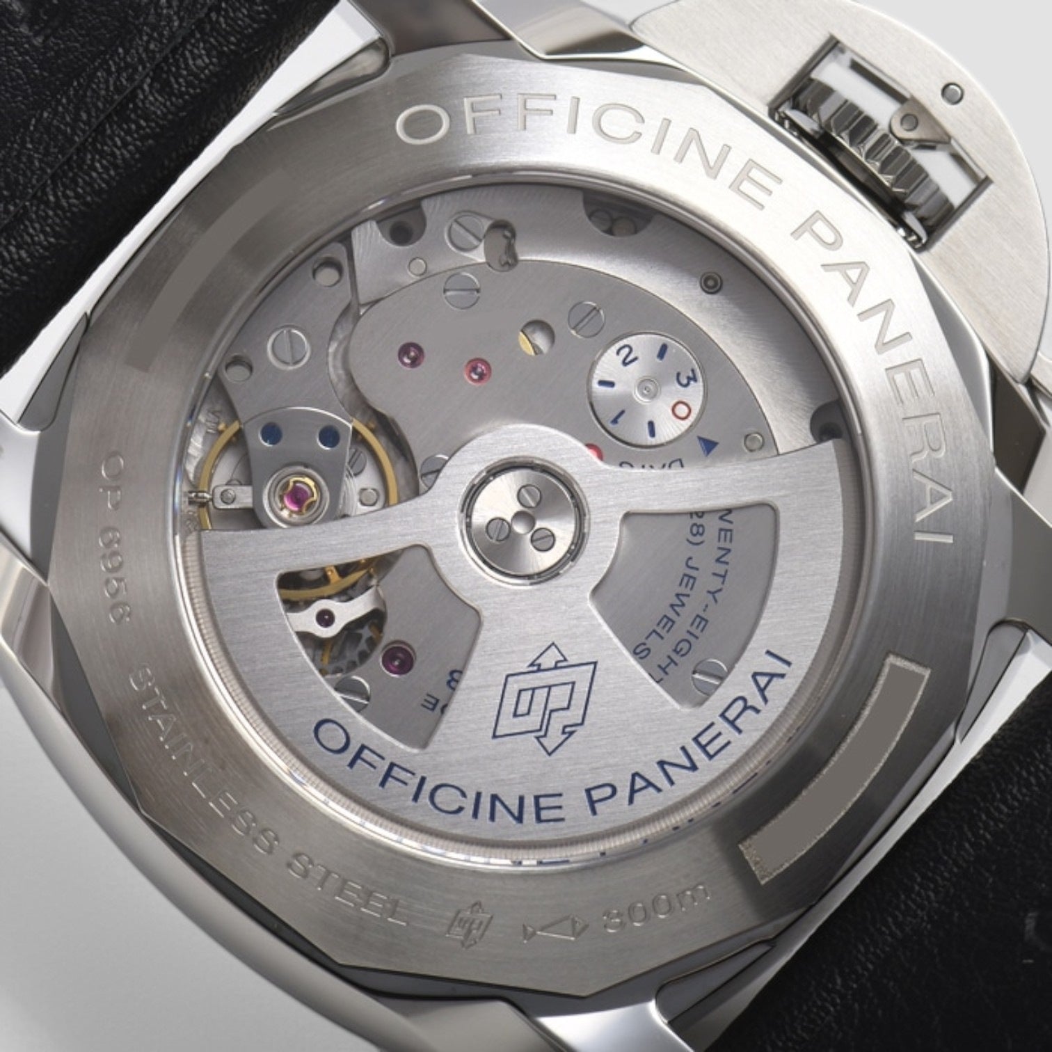Luminor 1950 3 Days GMT 24H Automatic 44mm Description