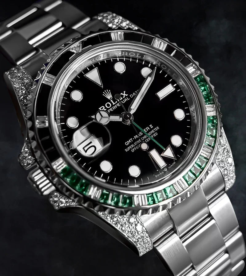 GMT-Master II 40 mm – "Sprite" Custom Diamond-Set with Green/Black Gemstone Iced Out