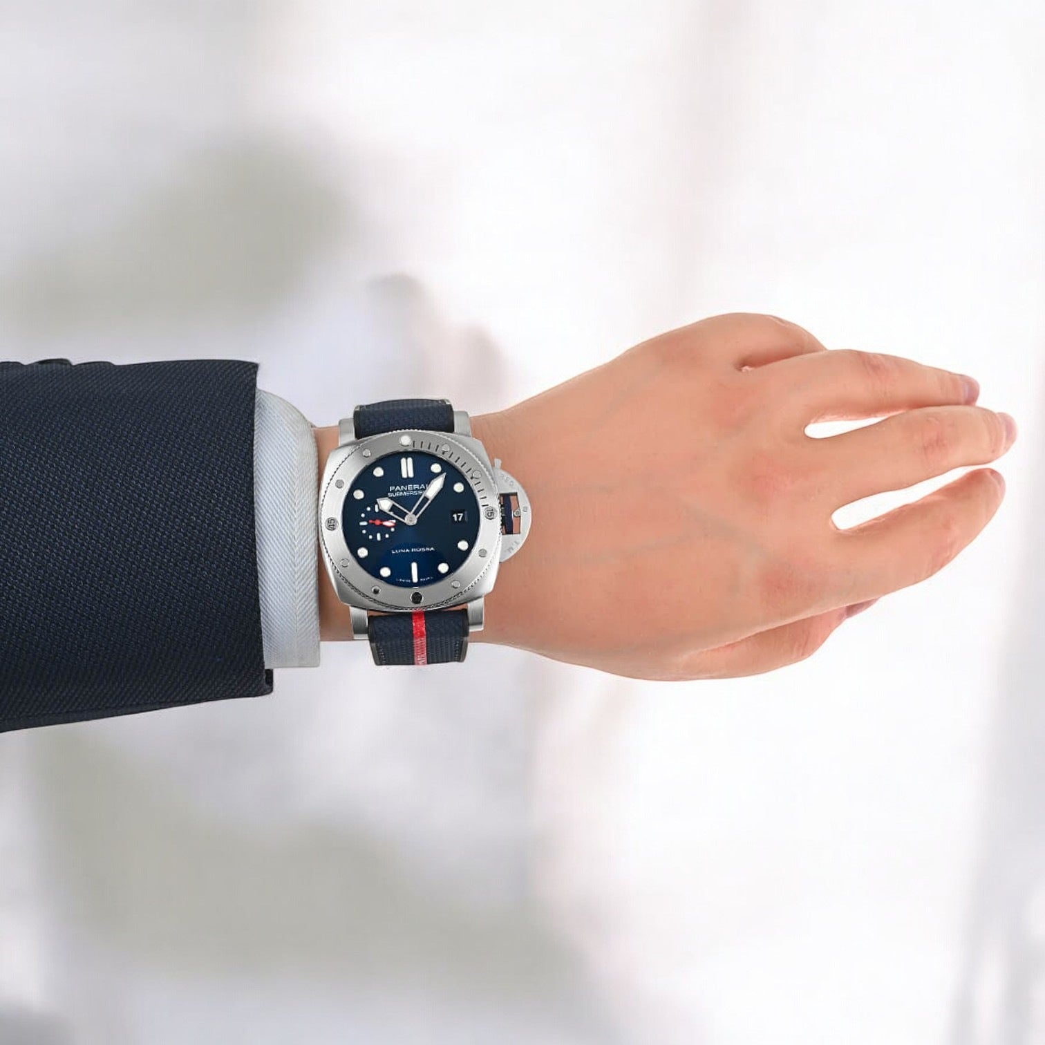 Luminor Submersible Quarantaquattro Luna Rossa Steel / Rubber