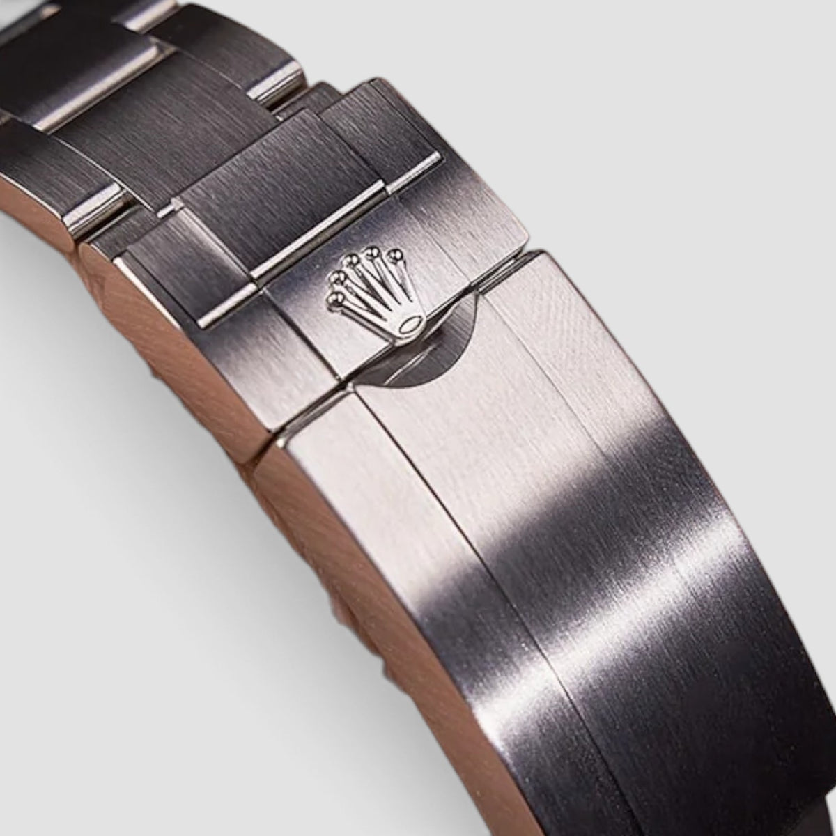 Submariner Date 41 Custom Diamond-Set Tuxedo Bezel