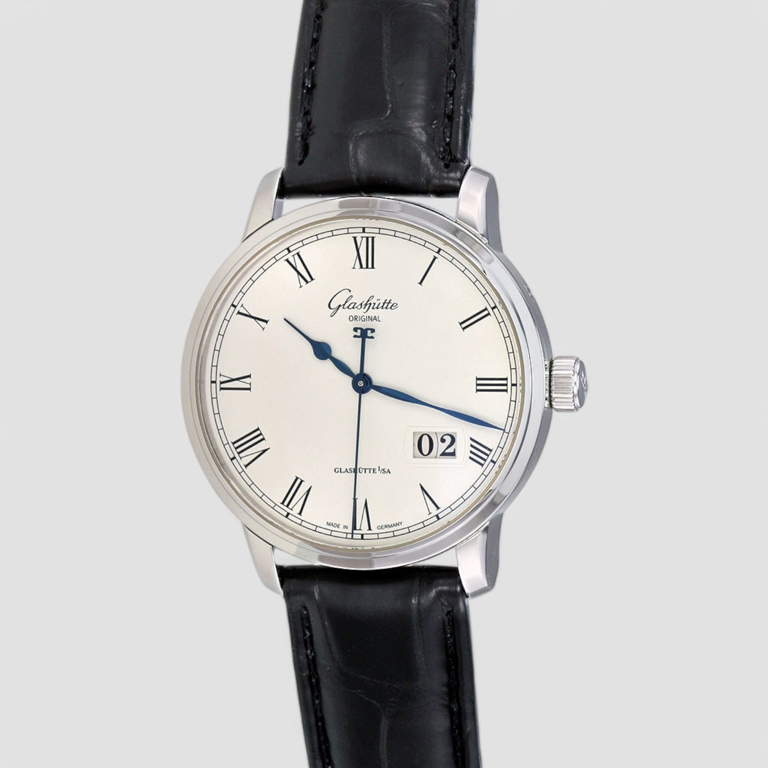 Senator Panorama Date