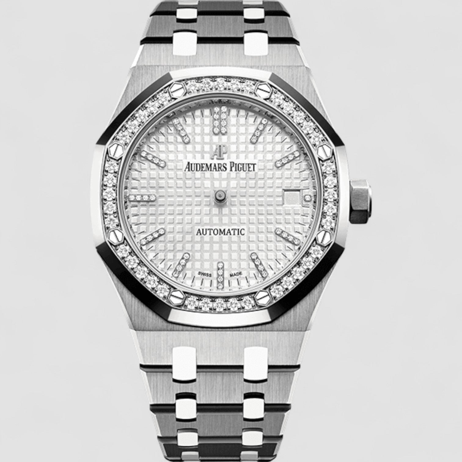 Royal Oak QEII Cup 2017 37mm