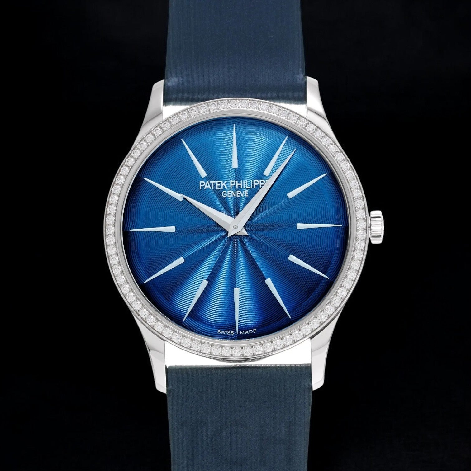 Calatrava Ladies 18K White Gold Diamonds Manual Wind 33MM