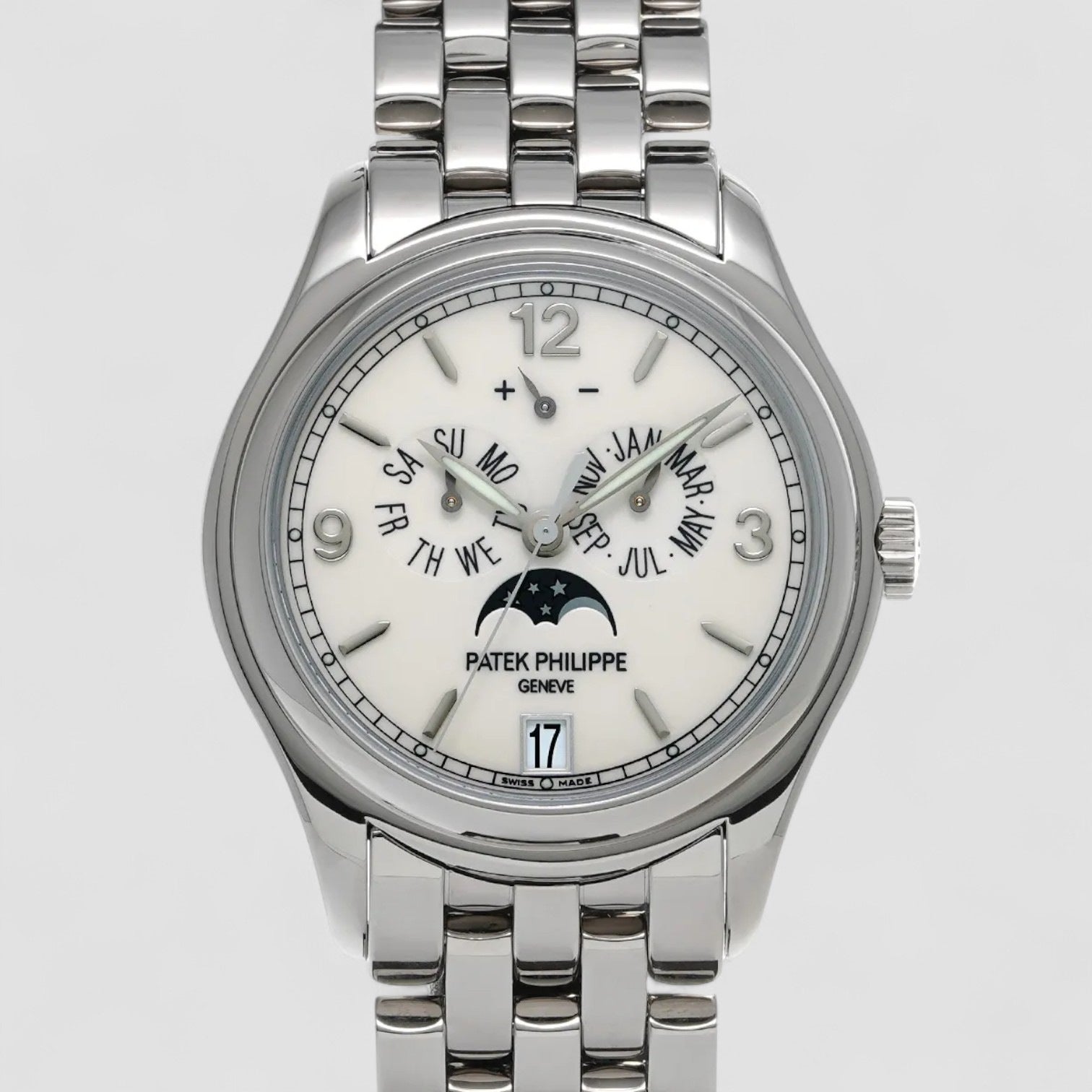 Annual Calendar 18k White Gold Porcelain Dial Bracelet Description