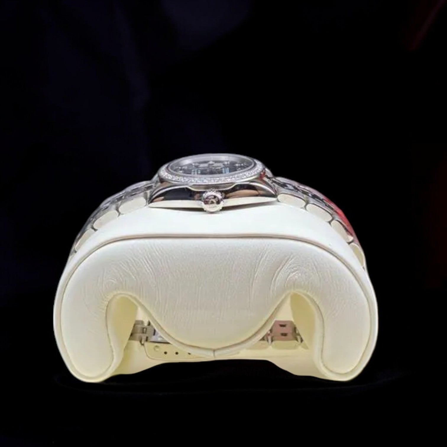 Classic Black dial Diamond