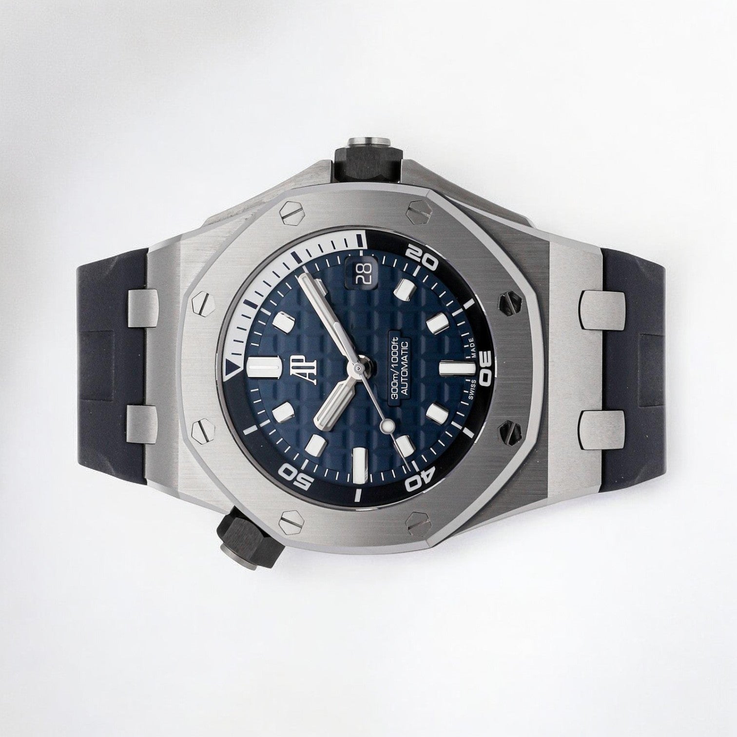 Royal Oak Offshore Diver 15720ST Diver Blue Dial