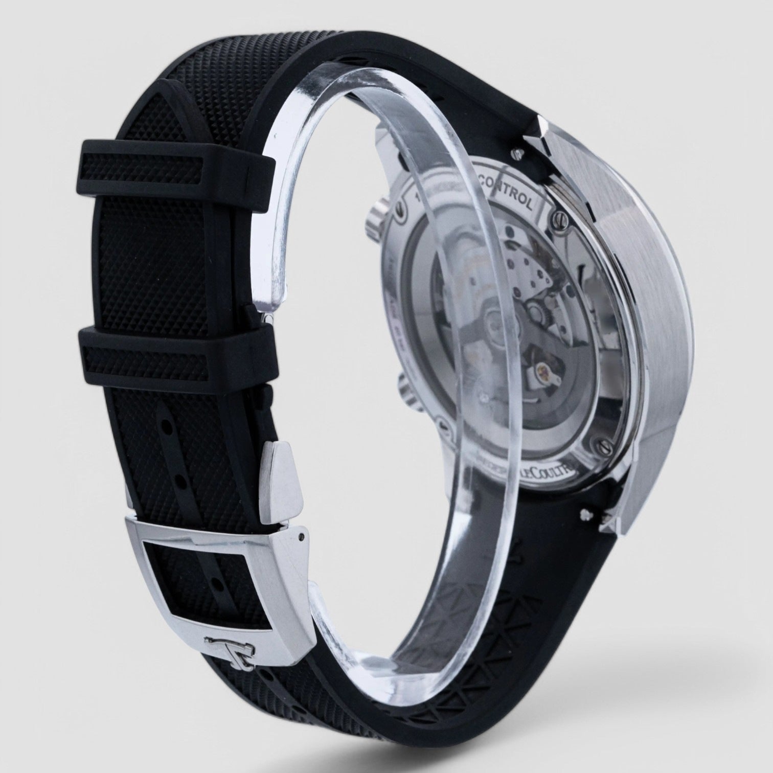 Polaris Date – Sporty Sophistication with Everyday Versatility