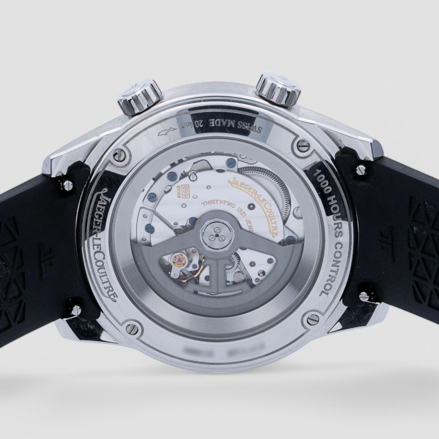 Polaris Date – Sporty Sophistication with Everyday Versatility