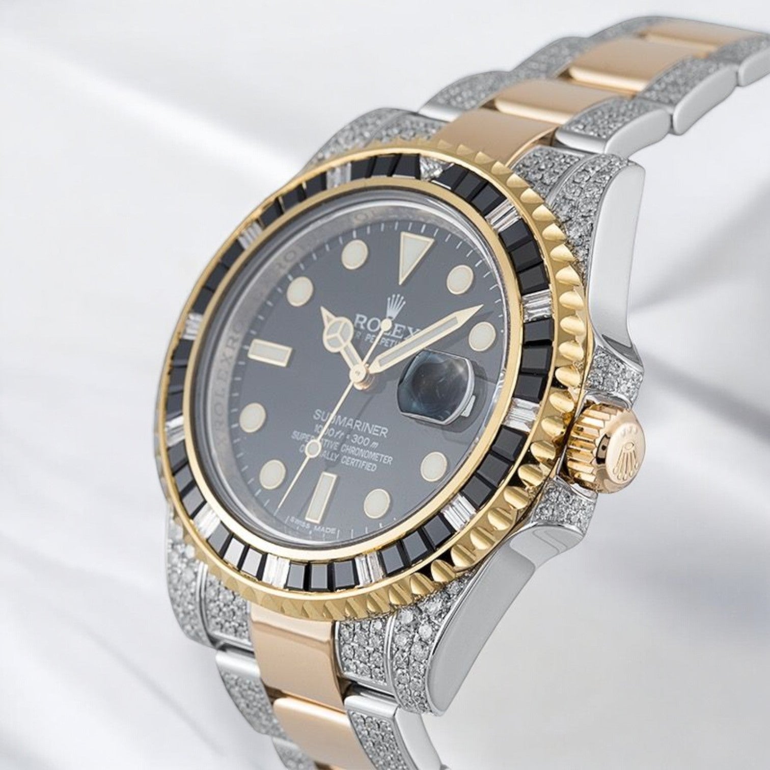 Submariner Date 116613LN Steel and 18ct Yellow Gold Diamond Set - Custom bezel - Iced Out