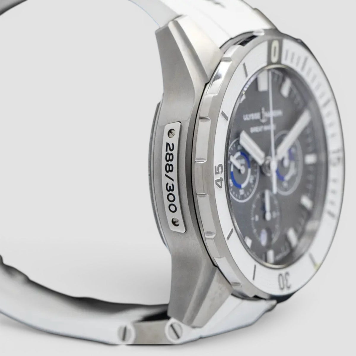 Diver Chronograph “Great White” 44mm Titanium Gray Dial Limited Edition