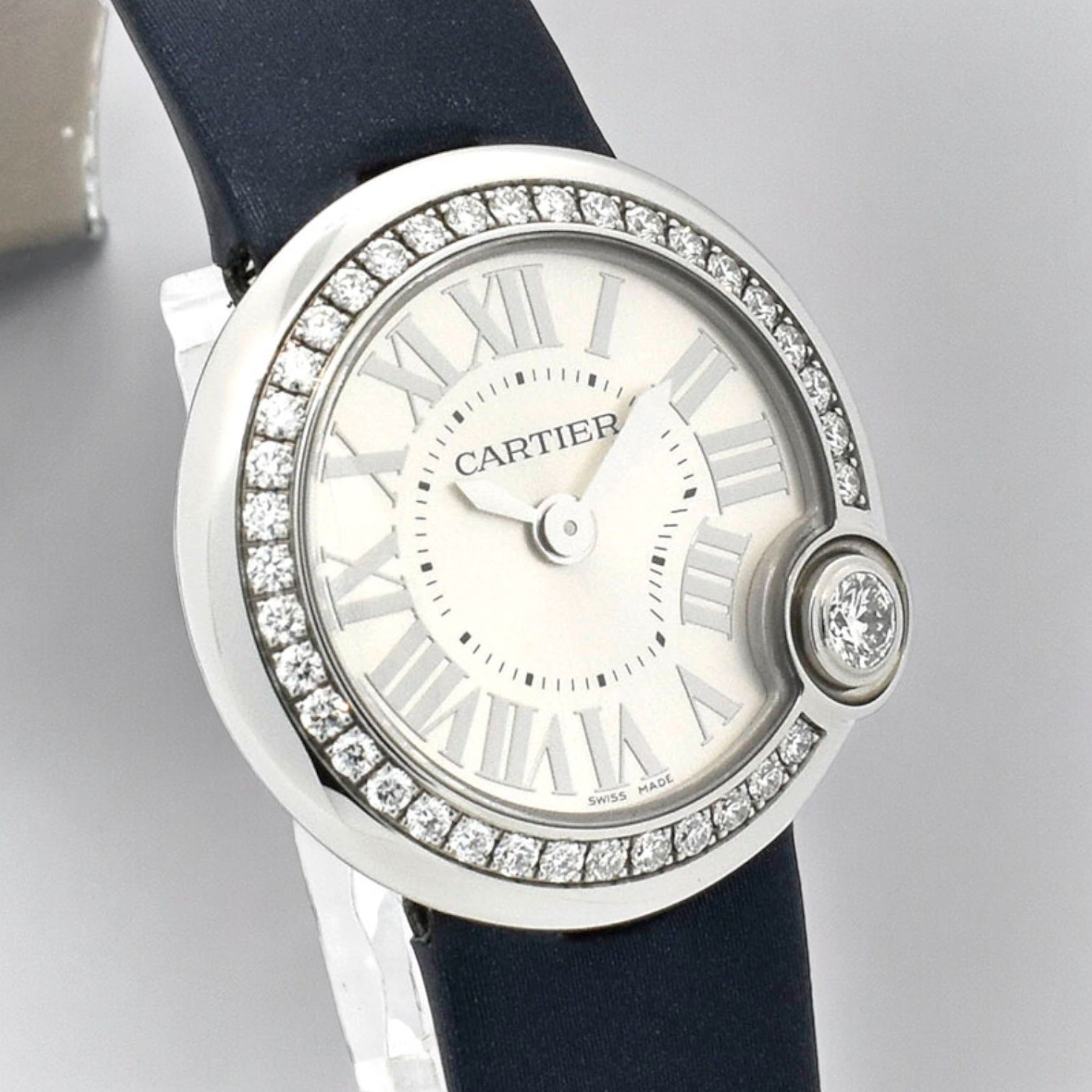 Ballon Blanc  A Timeless Unisex Luxury Watch