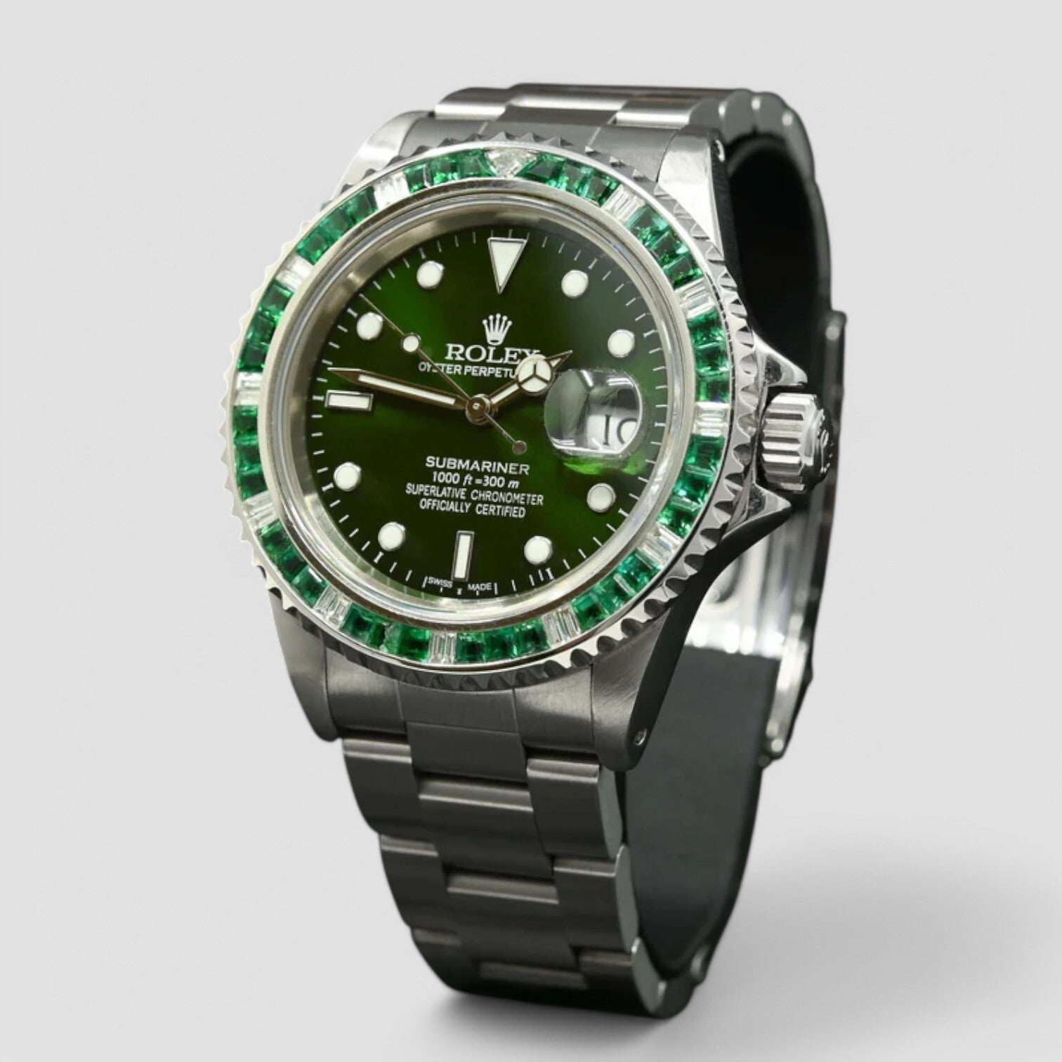 Submariner 40mm Hulk Diamond & Emerald