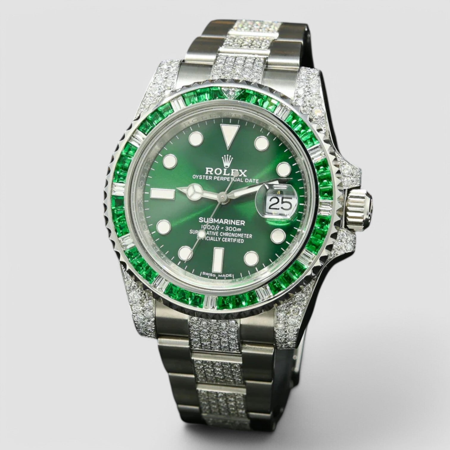 Submariner 116610LN – 40mm Hulk Iced & Emerald