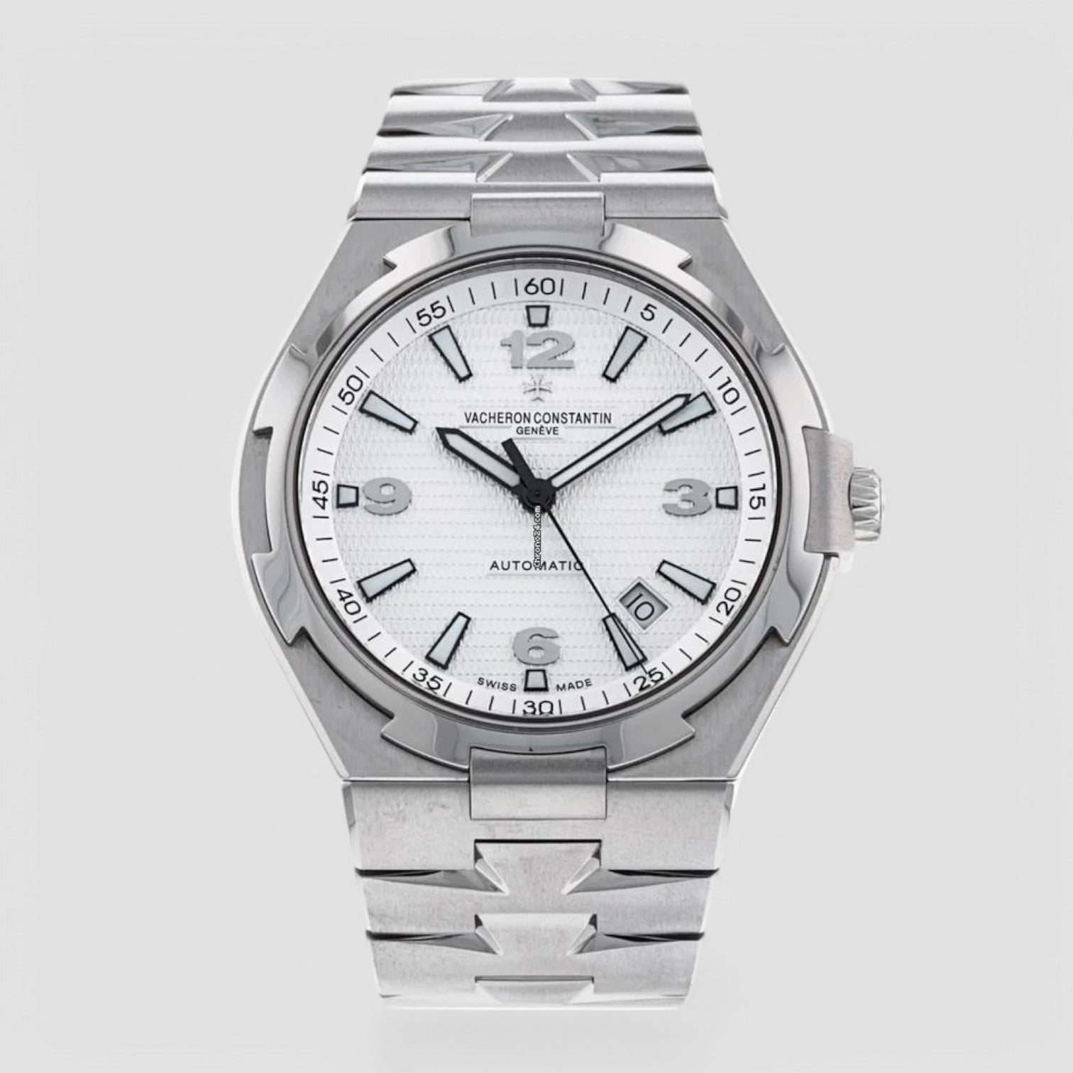 Overseas 47040 Large Automatic White Dial SS / SS