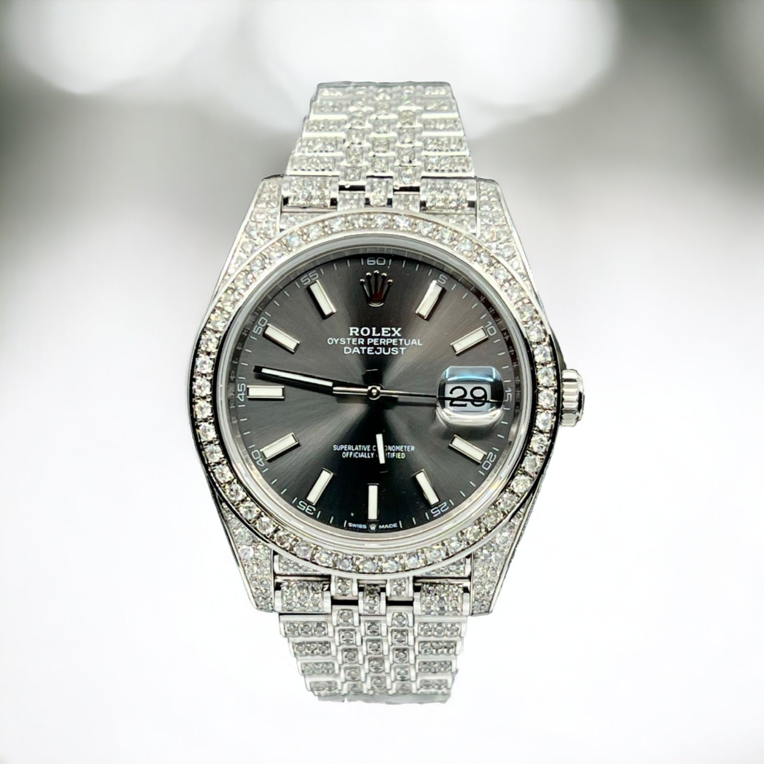 Rolex - Datejust 41 Full Iced out – Diamonds – Grey Dial – Jubilee