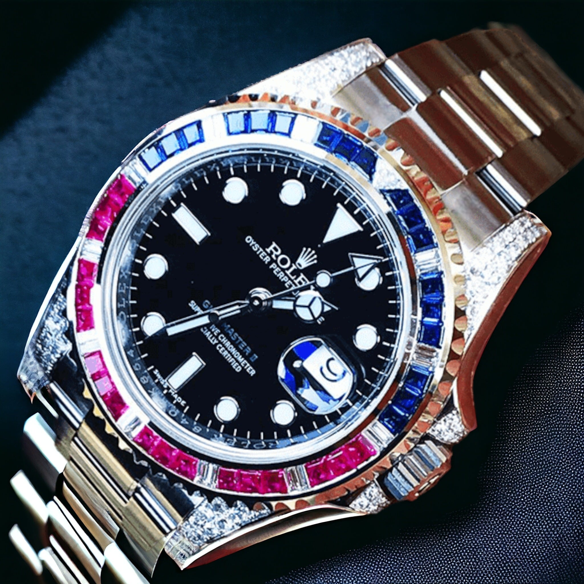 Rolex - GMT-Master II - 40 mm – “Pepsi”- Oyster – Black Dial – Custom Diamond-Set - Iced Out