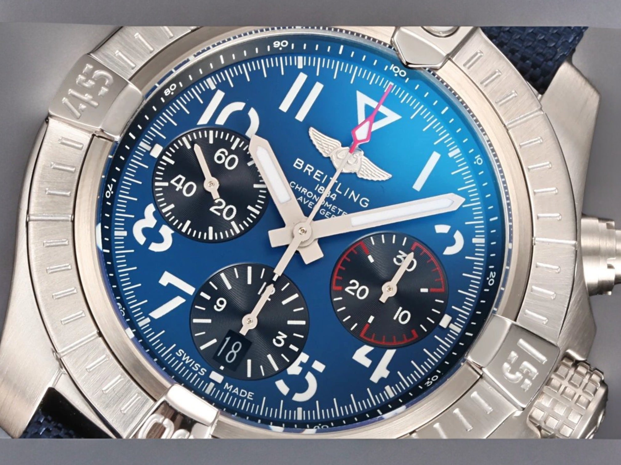 Avenger Chronograph Gmt 45 45mm Boutique Exclusive