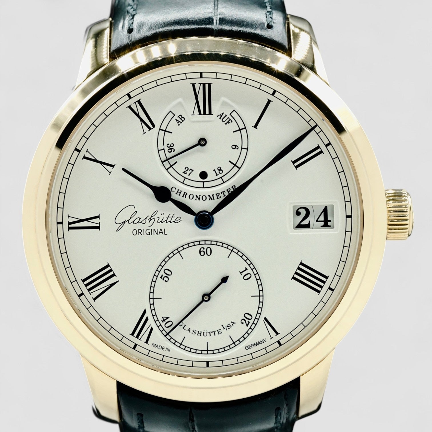 Senator Chronometer 18K Yellow Gold Silver Dial