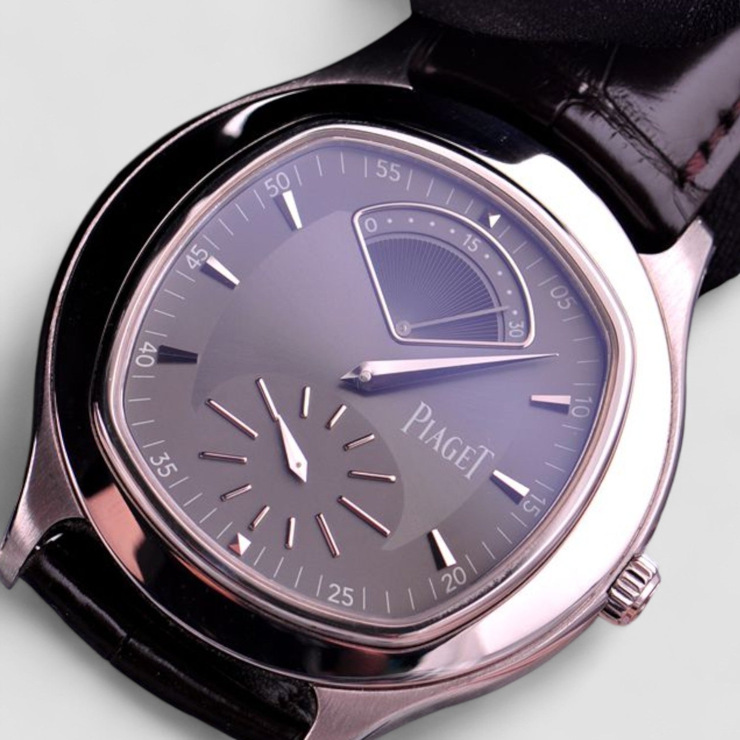 Black Tie 18k White Gold 42mm