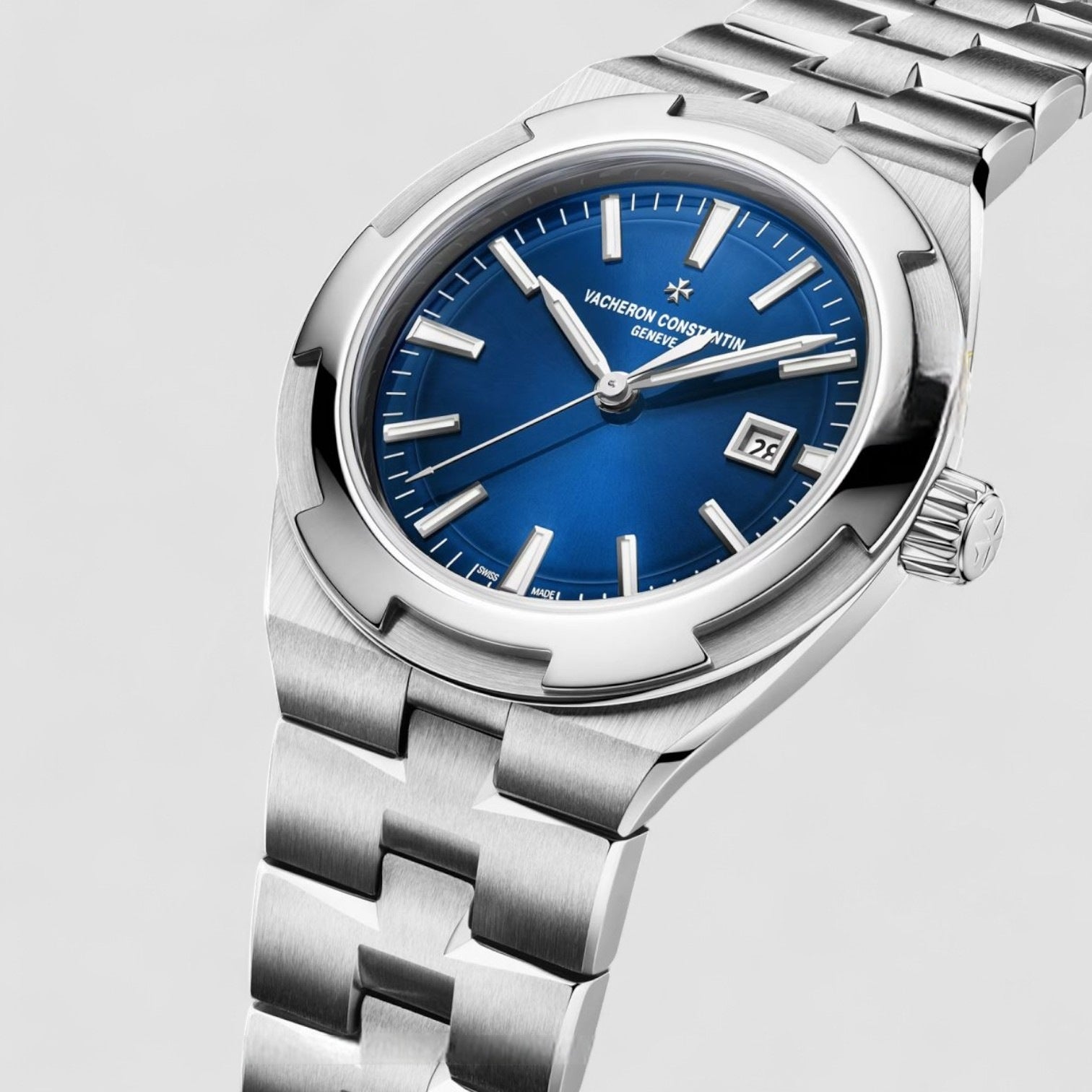 Overseas 4600v Automatic 34.5mm Blue Dial SS