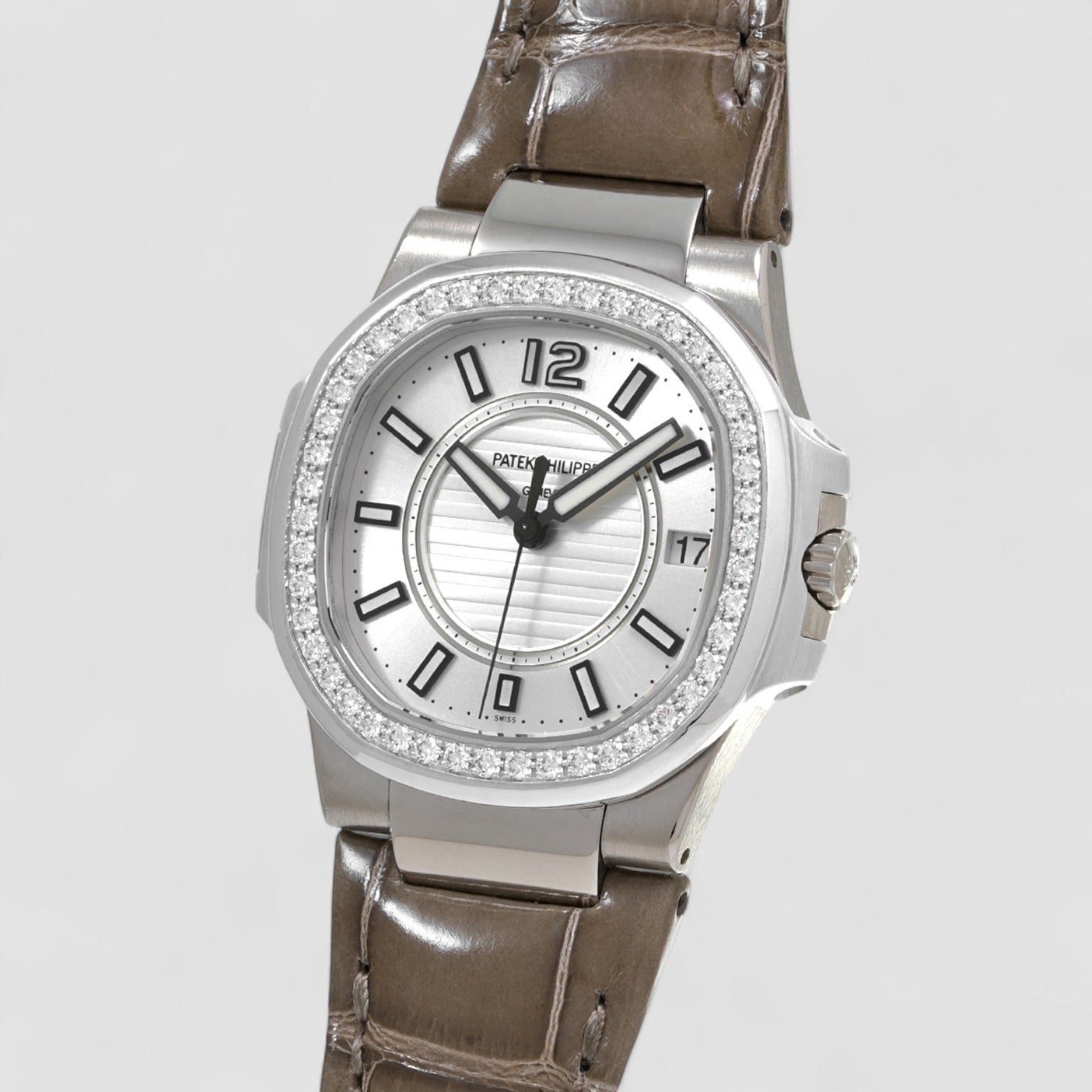 Ladies Nautilus Quartz White Gold 32mm