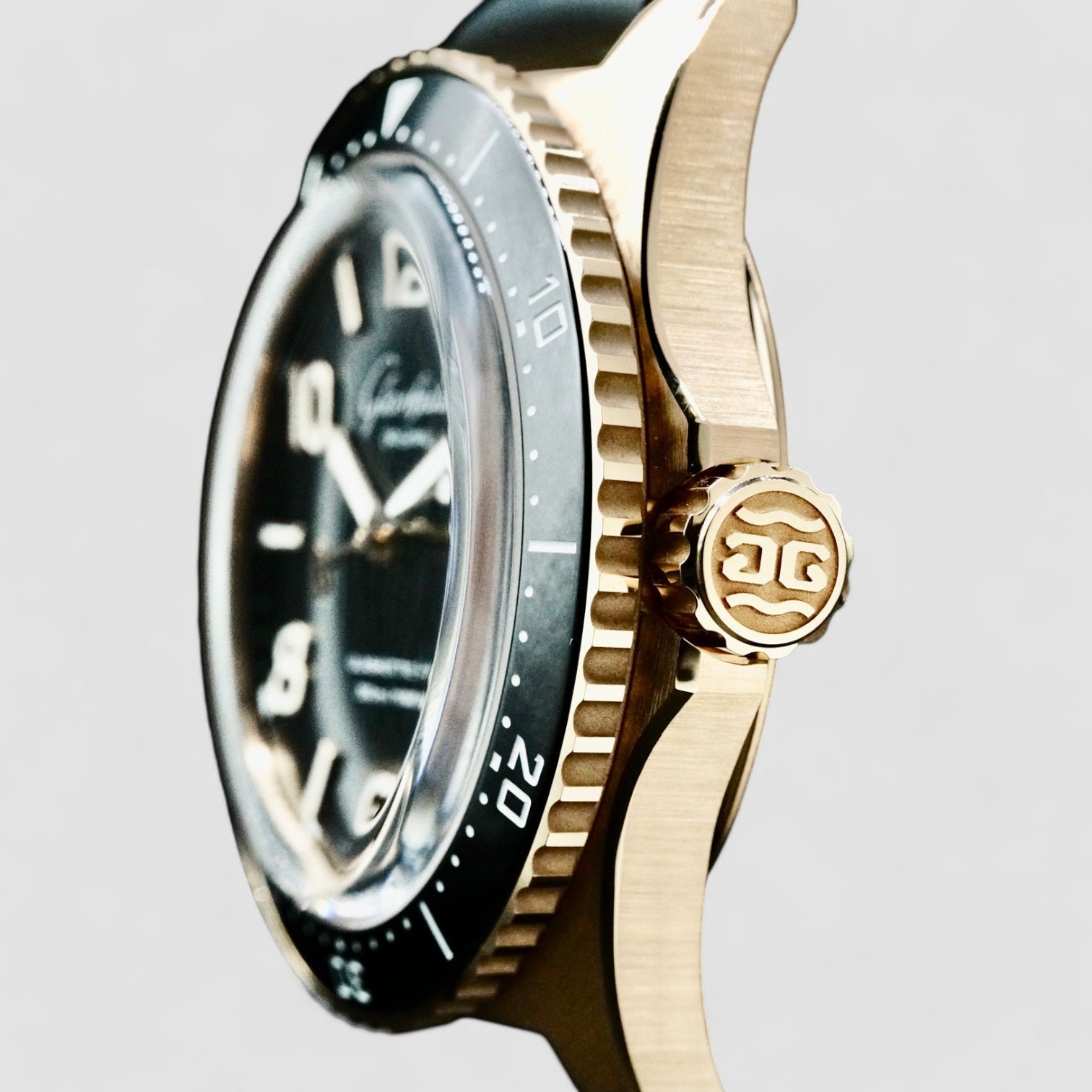 SeaQ Panorama Date 43.2mm