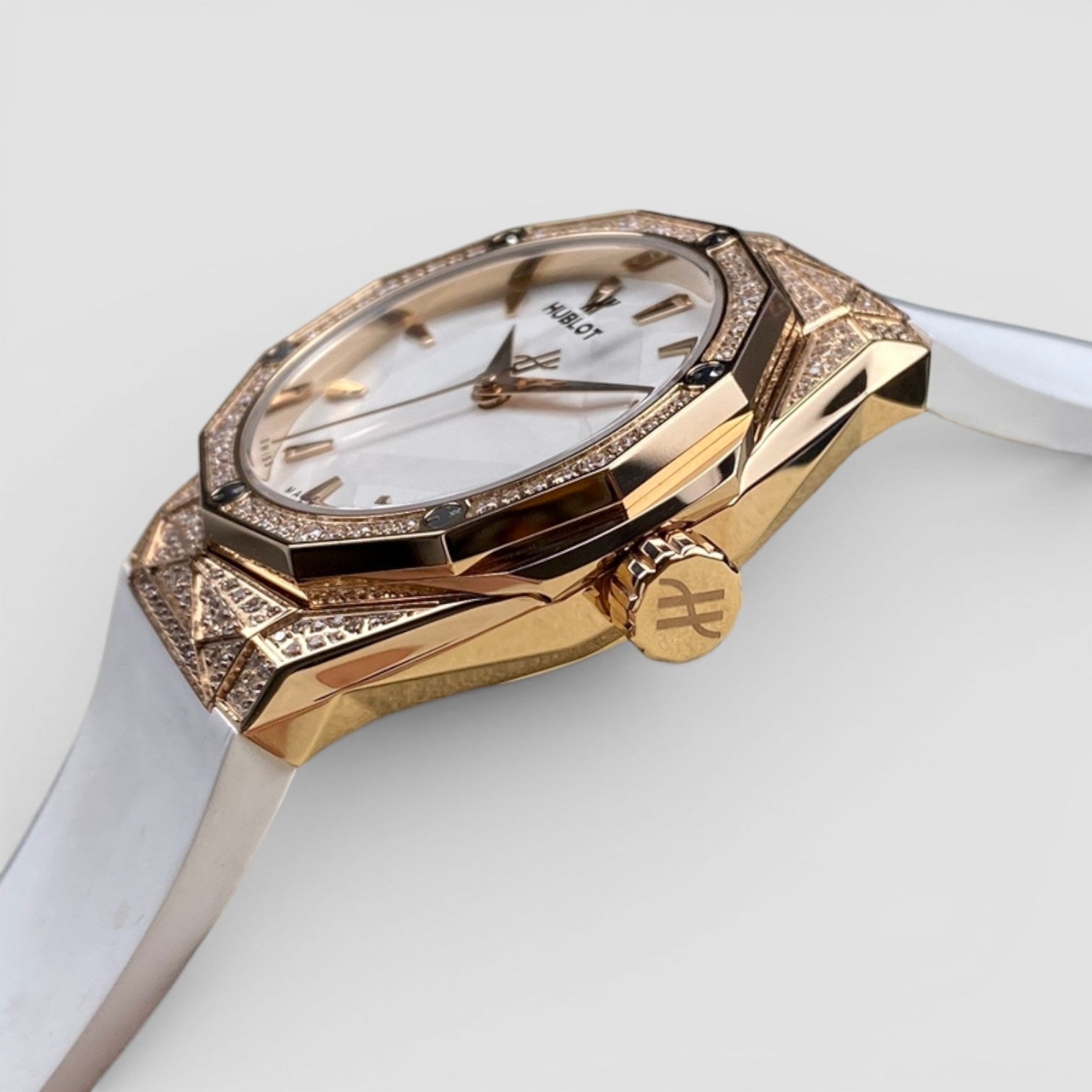 Classic Fusion Orlinski King Gold White Pavé 40mm