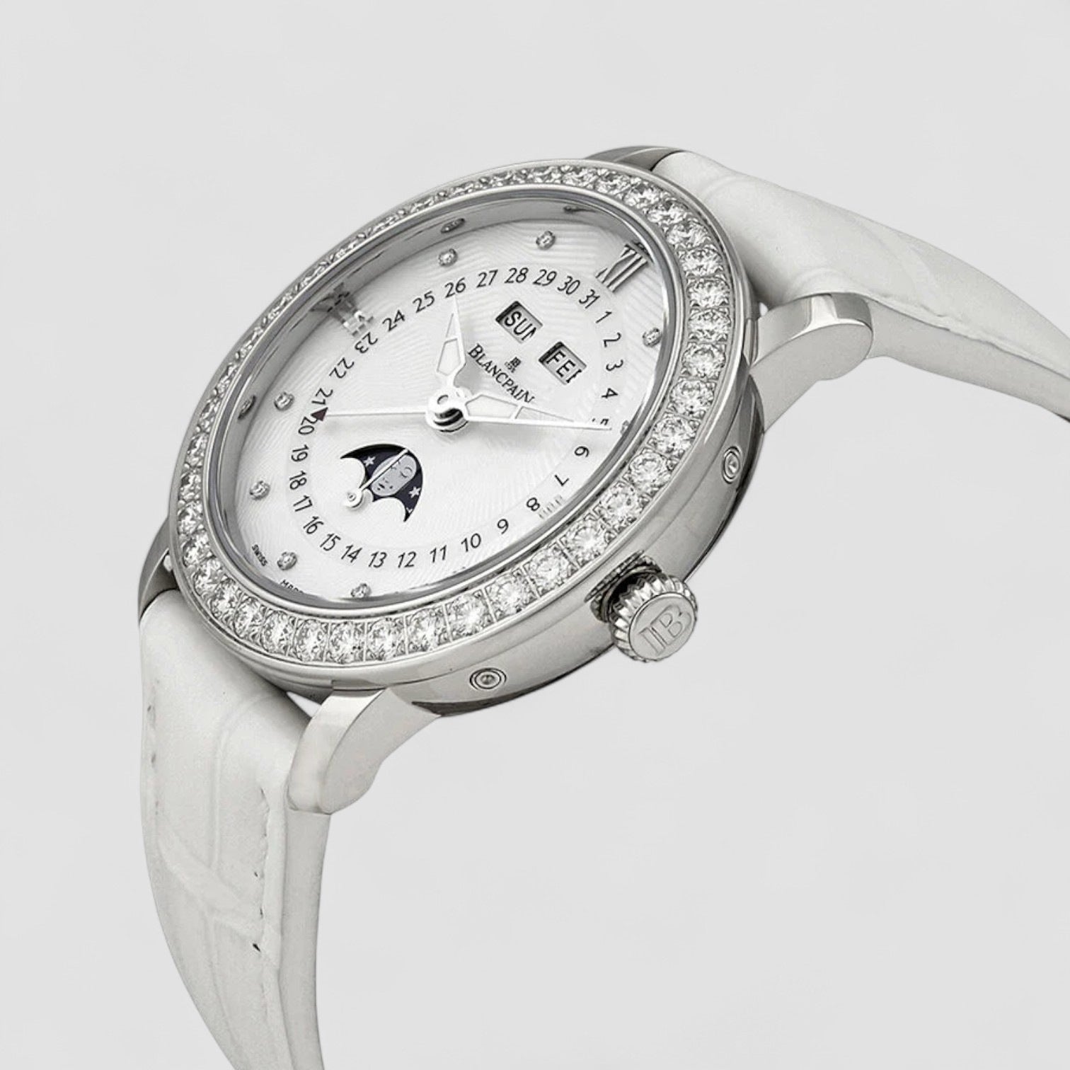 Ladybird Quantieme Complete MOP Diamond Bezel
