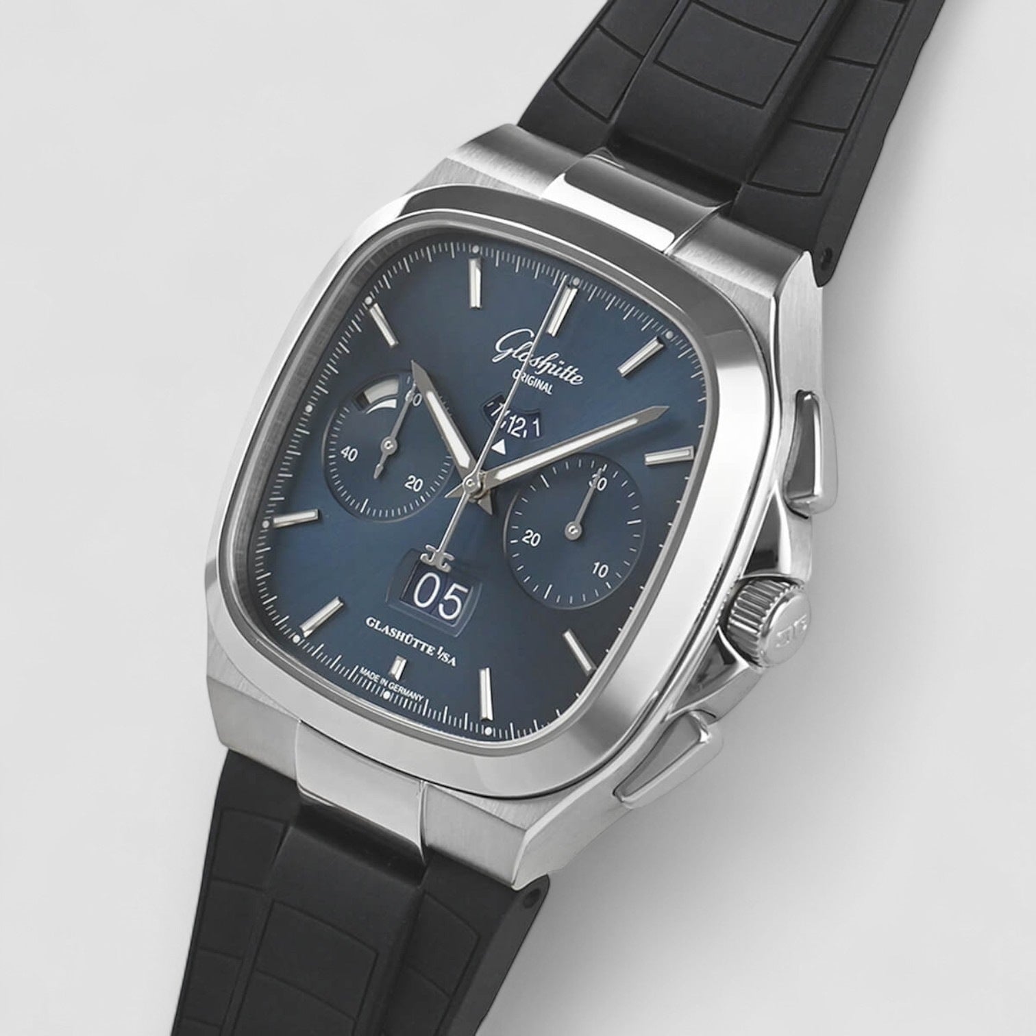Seventies Chronograph Panorama Date 40mm