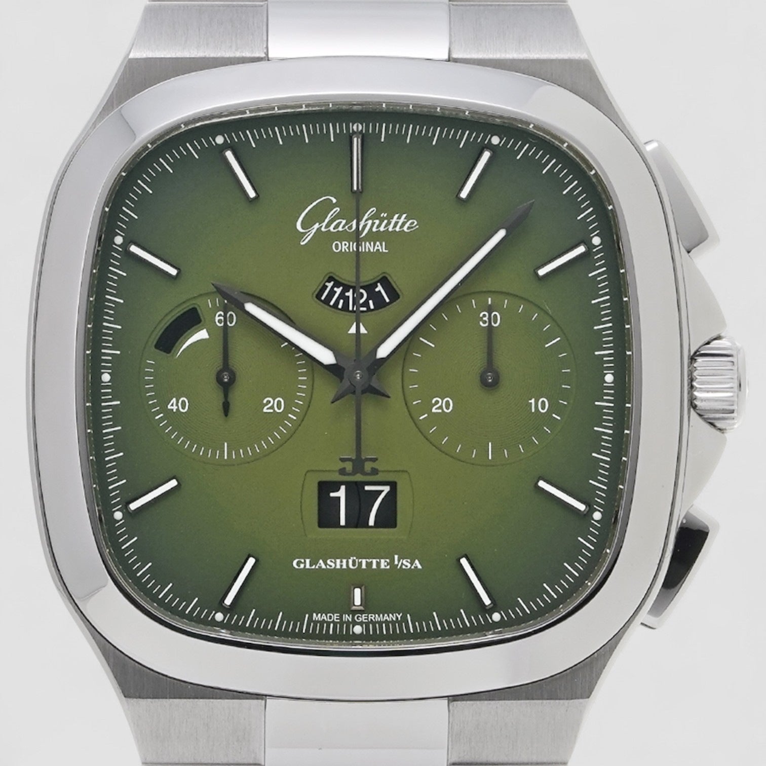 Seventies Chronograph Panoramadatum