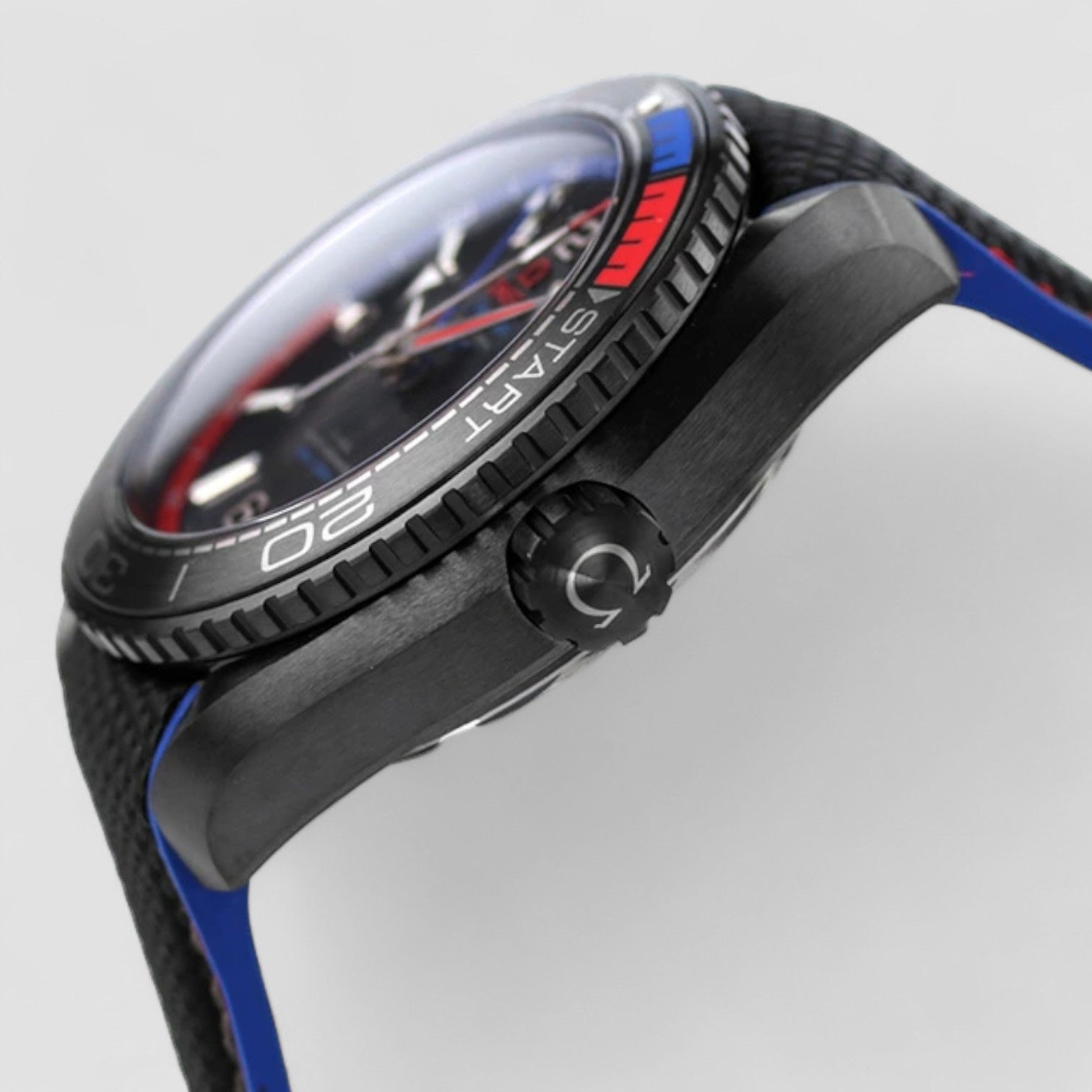 Planet Ocean 600m Co-Axial Master Chronometer GMT 45.5mm Mens Watch