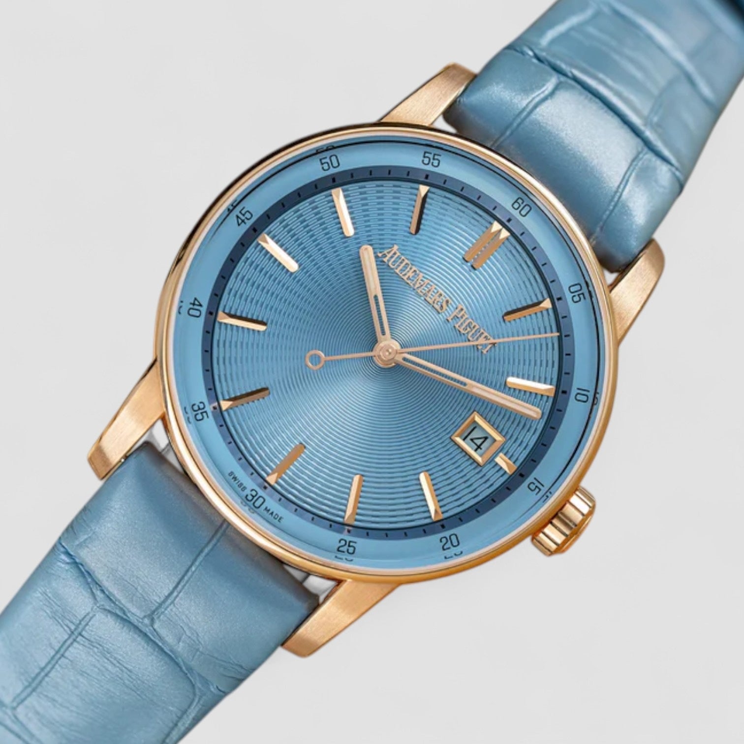 Code 11.59 Selfwinding Pink Gold 38mm