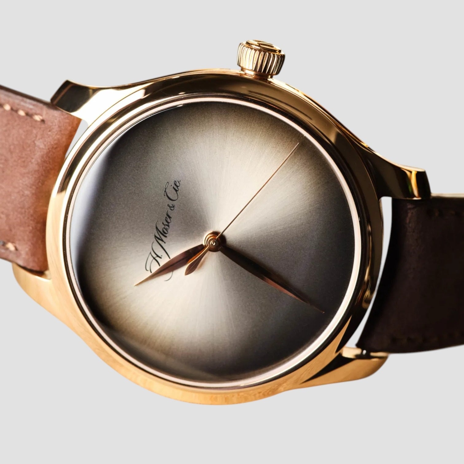 Endeavour Centre Seconds Rose Gold Grey Fume Dial