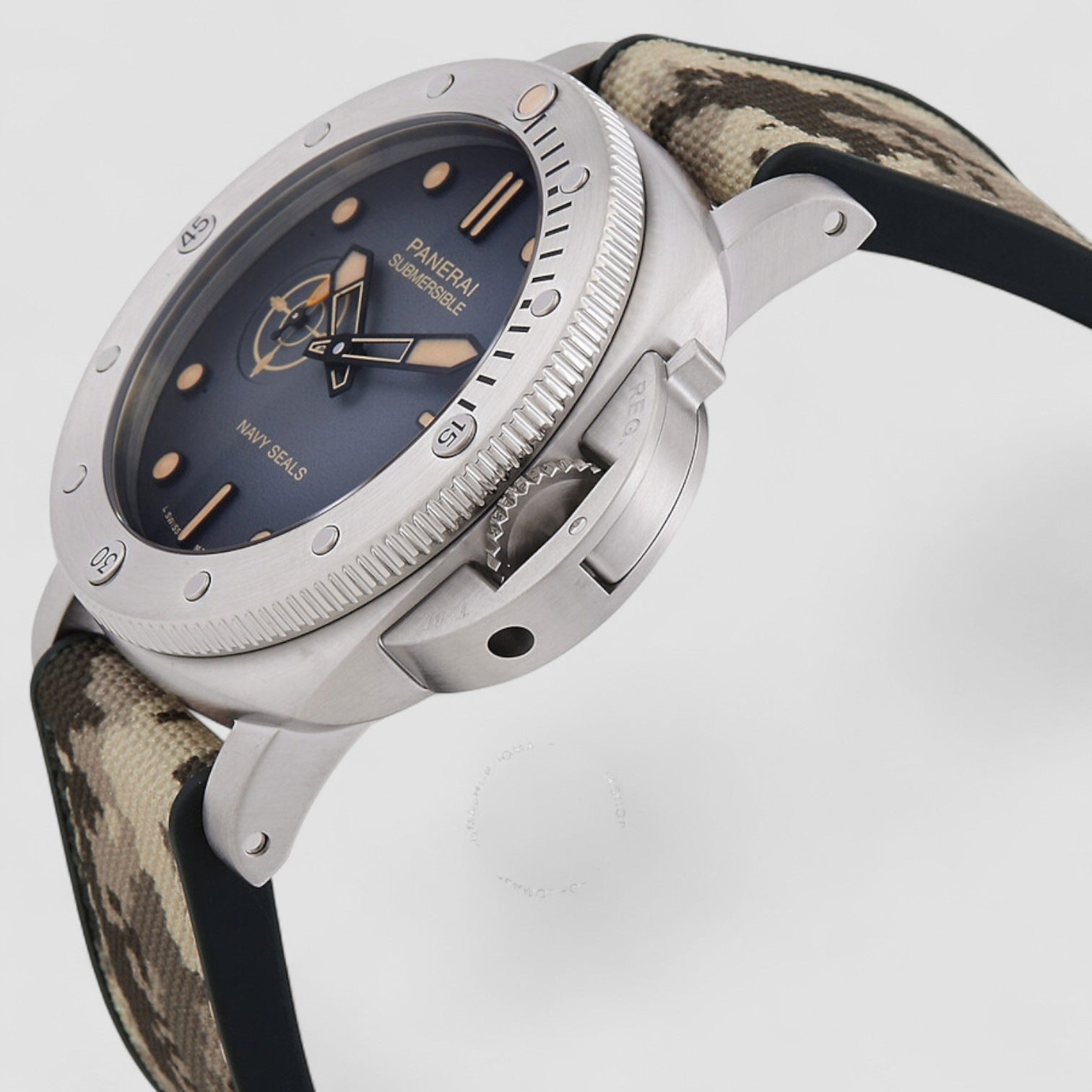 Submersible Quarantaquattro Navy Seals
