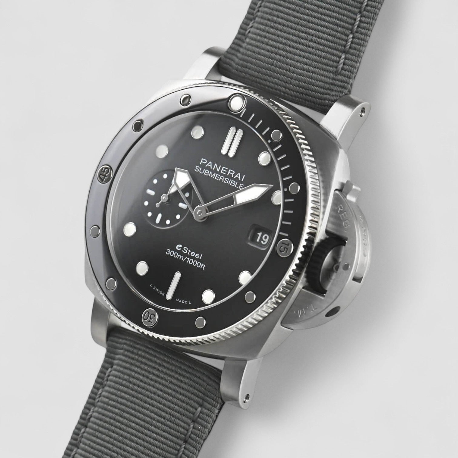 Submersible Quarantaquattro Grigio Roccia