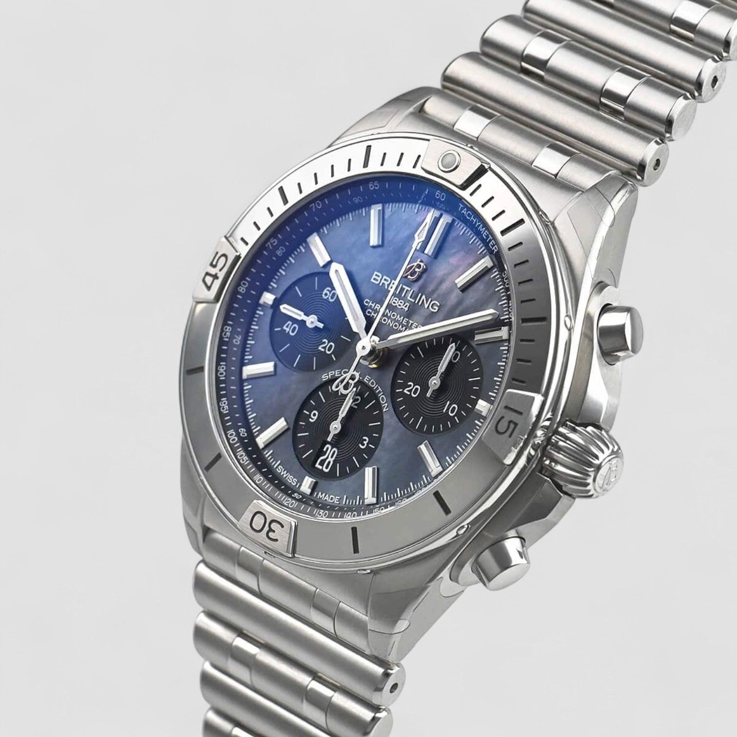 Chronomat B01 42 Japan
